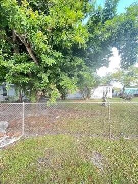 6312 Nw 17th Avenue Property Photo 4