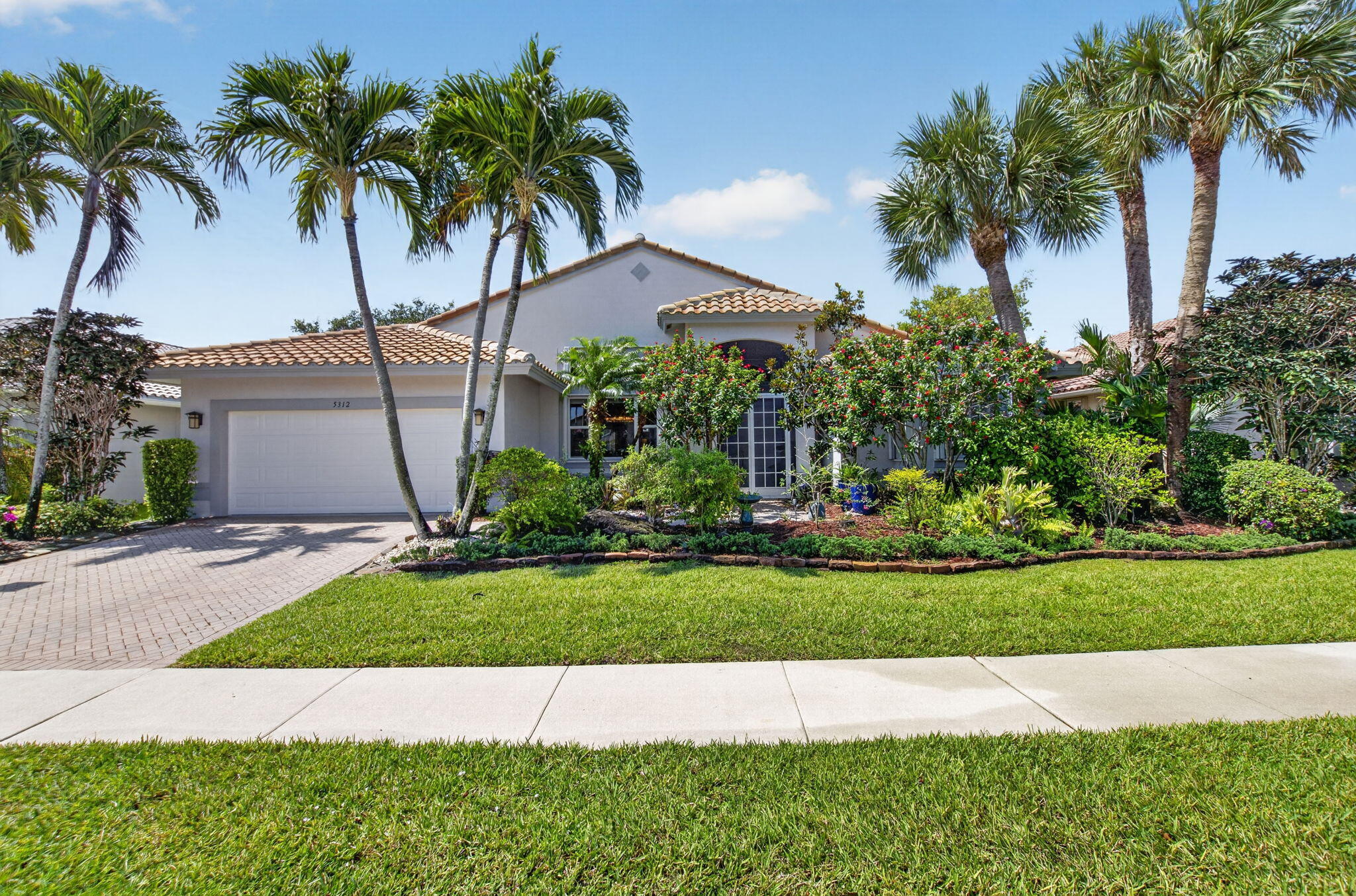 5312 Brooklawn Terrace Property Photo 1