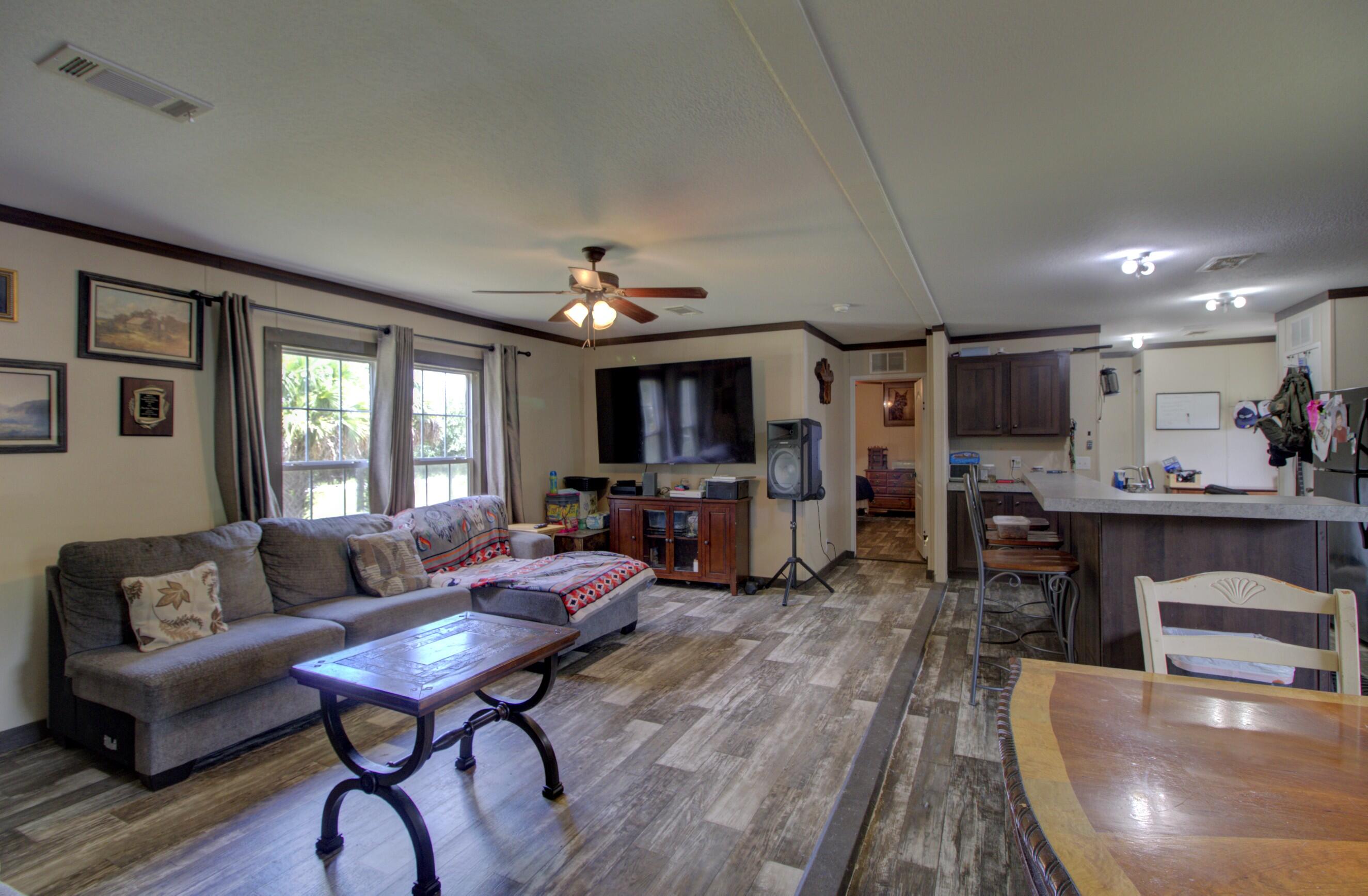 19212 Nw 280th Street Property Photo 8