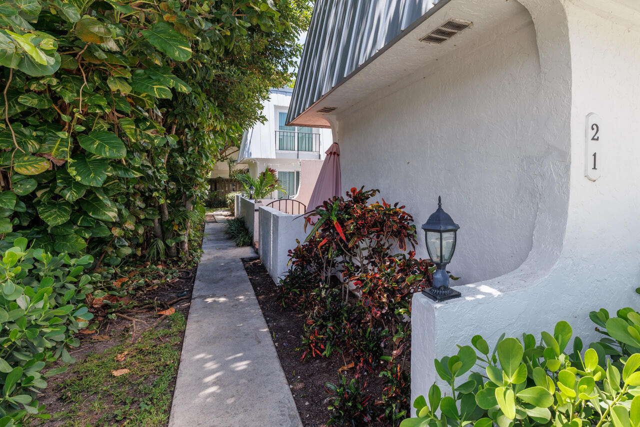 106 Linda Lane 1 Property Photo 4