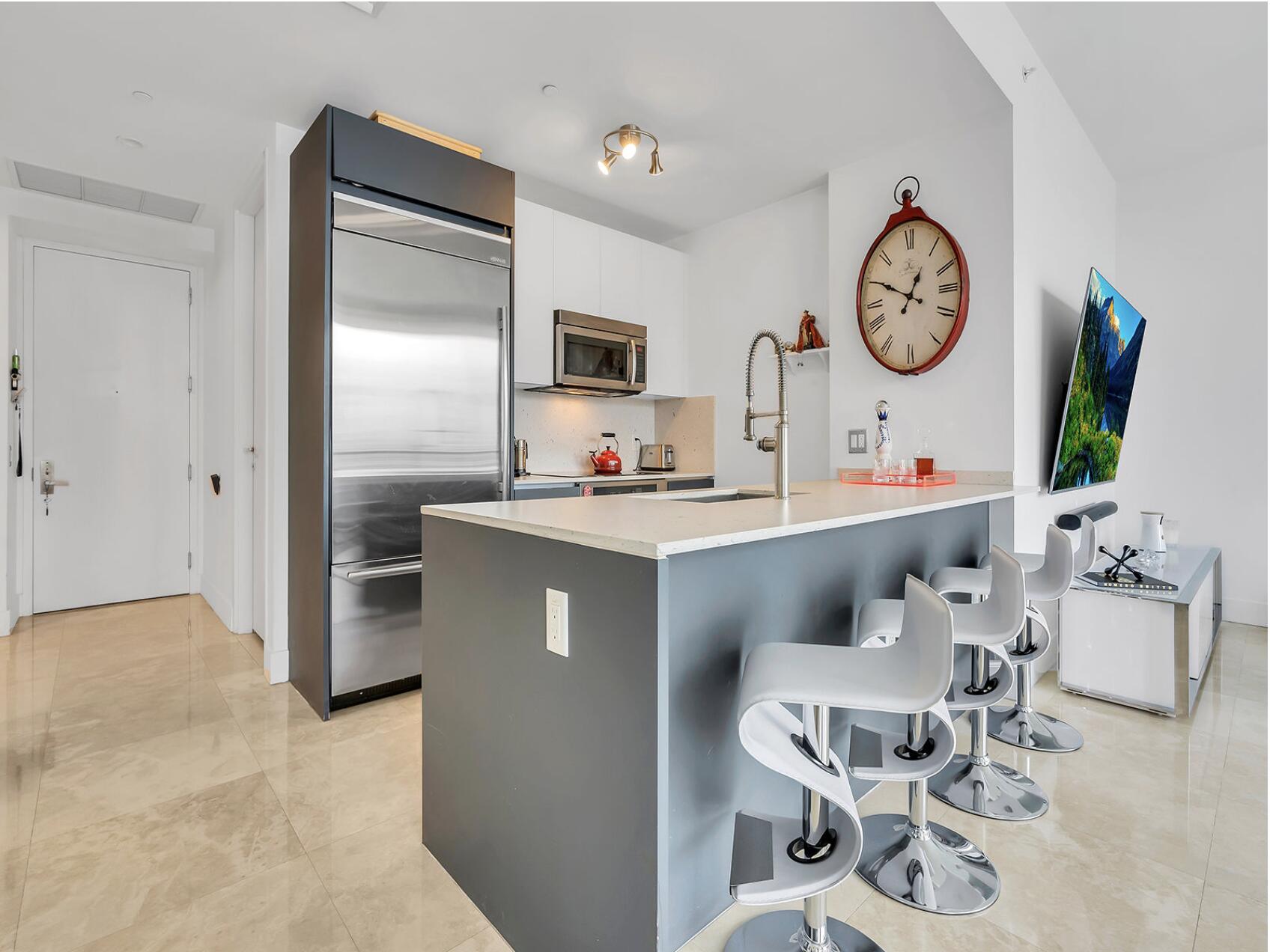 1300 Brickell Bay Drive 3900 Property Photo 2