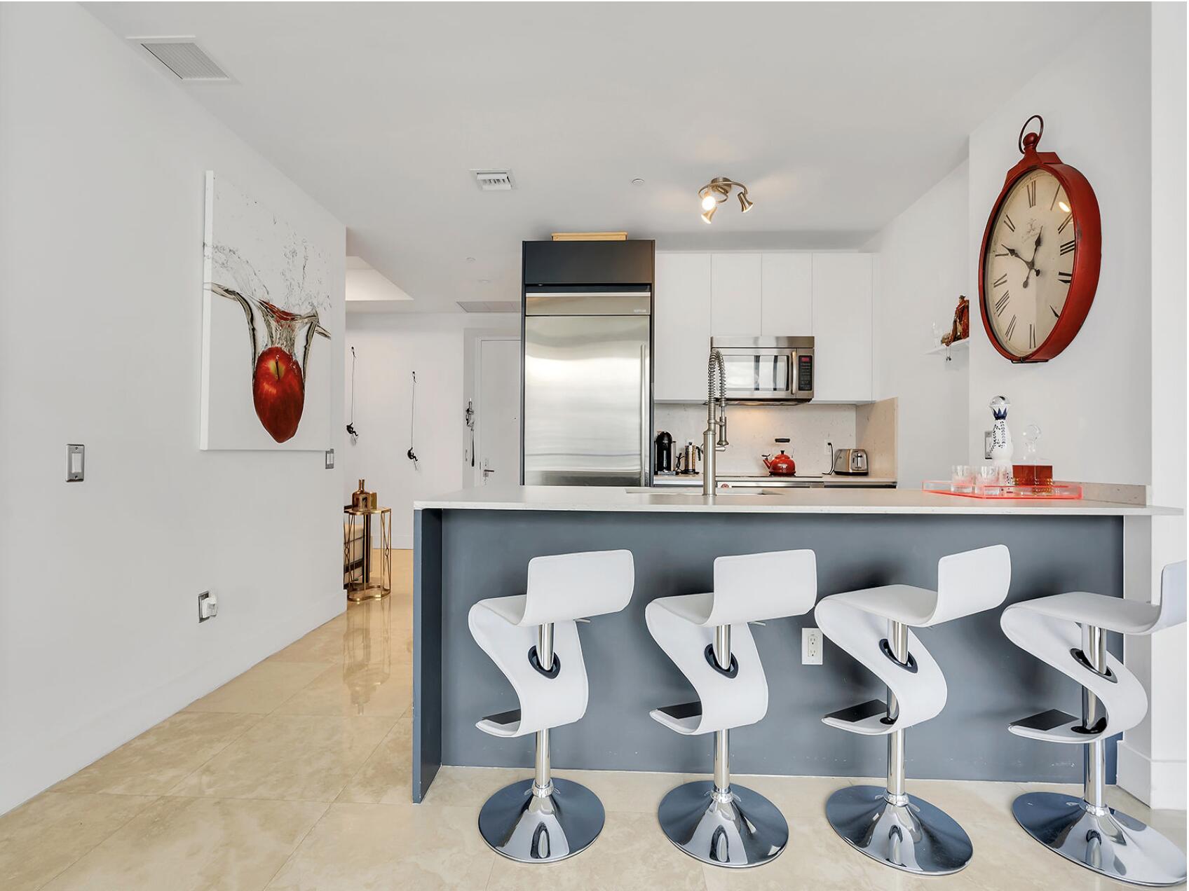 1300 Brickell Bay Drive 3900 Property Photo 5