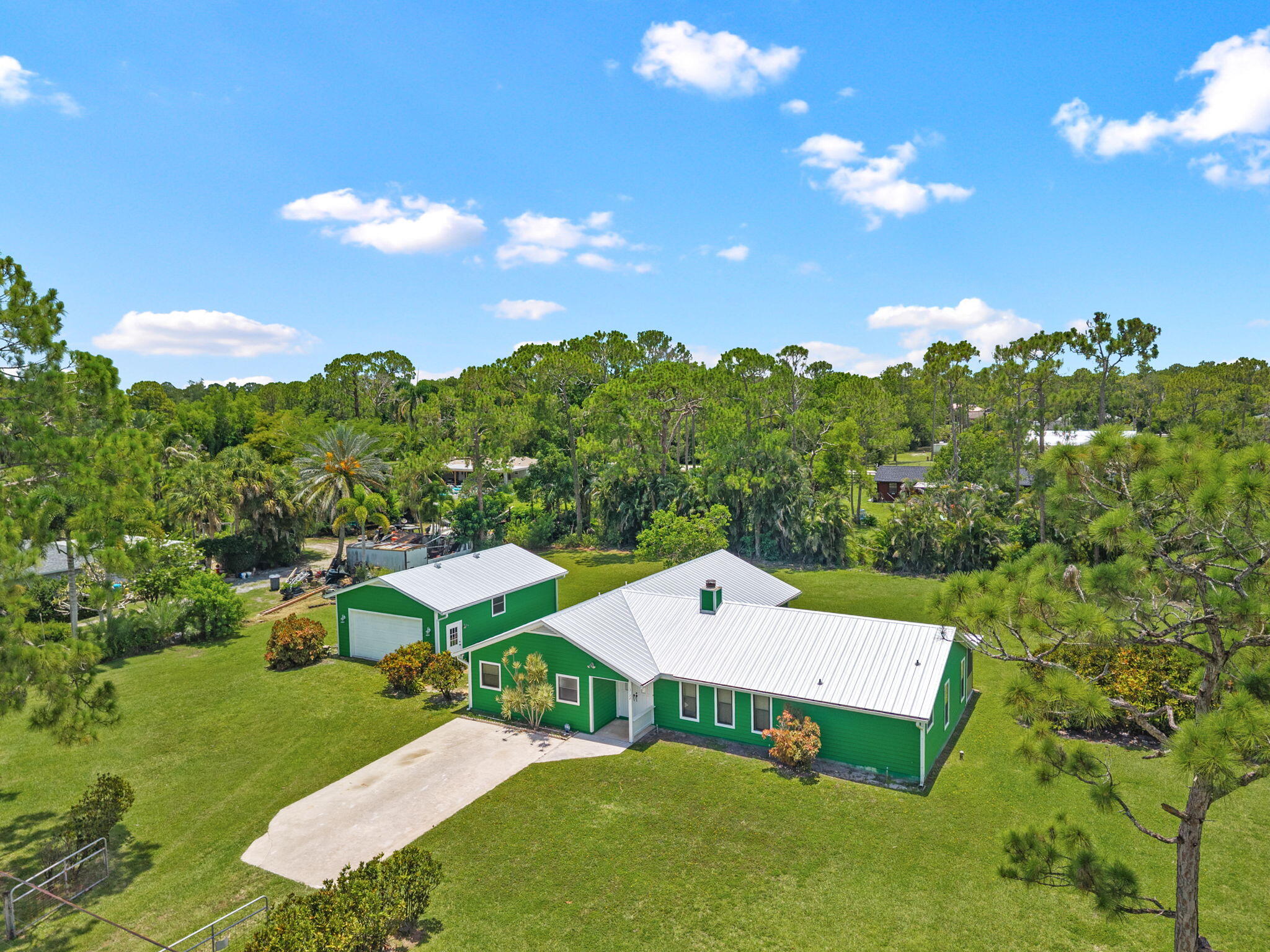 13132 56th Place N Property Photo 1