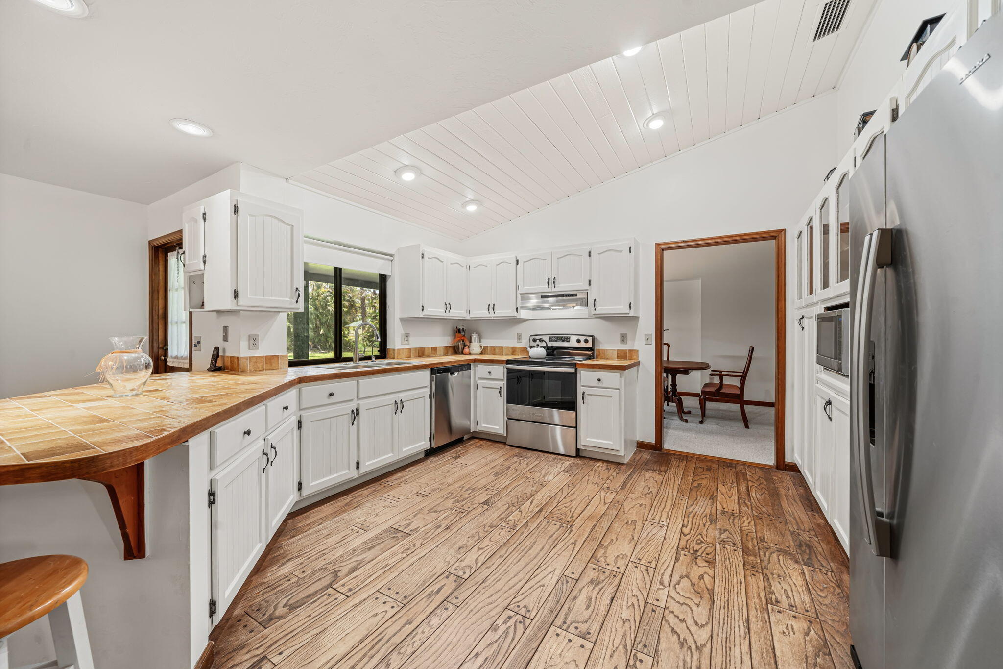 13132 56th Place N Property Photo 6
