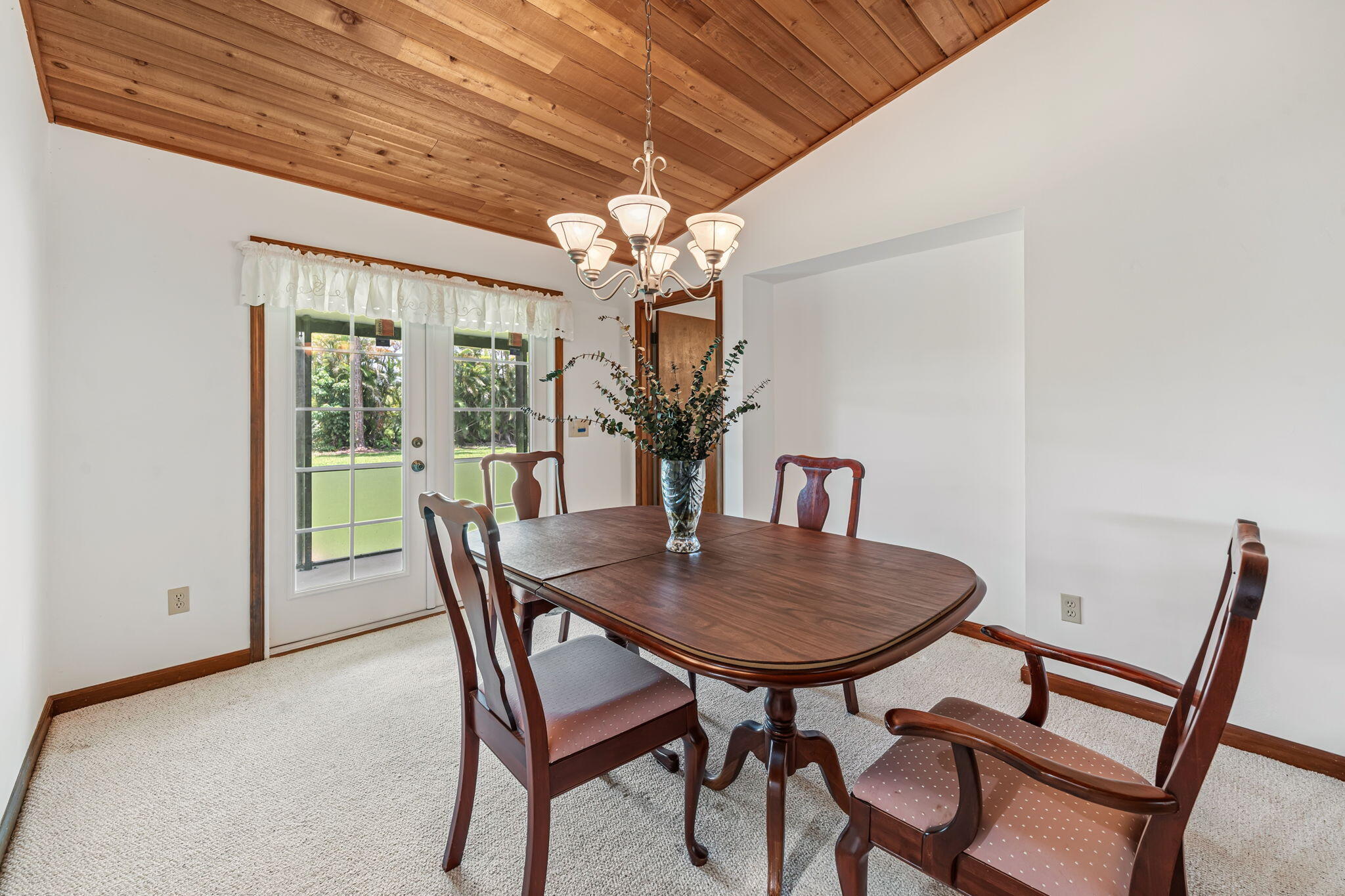 13132 56th Place N Property Photo 10