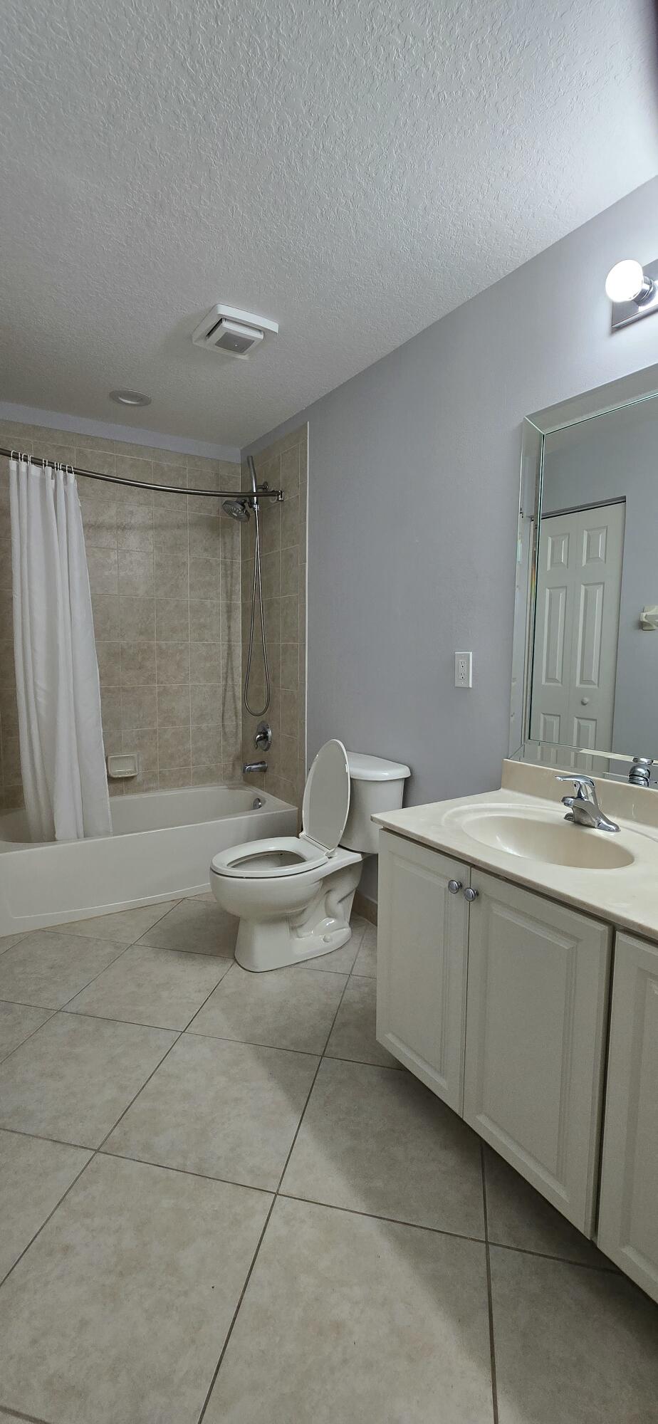 5357 Se Jennings Lane Property Photo 5