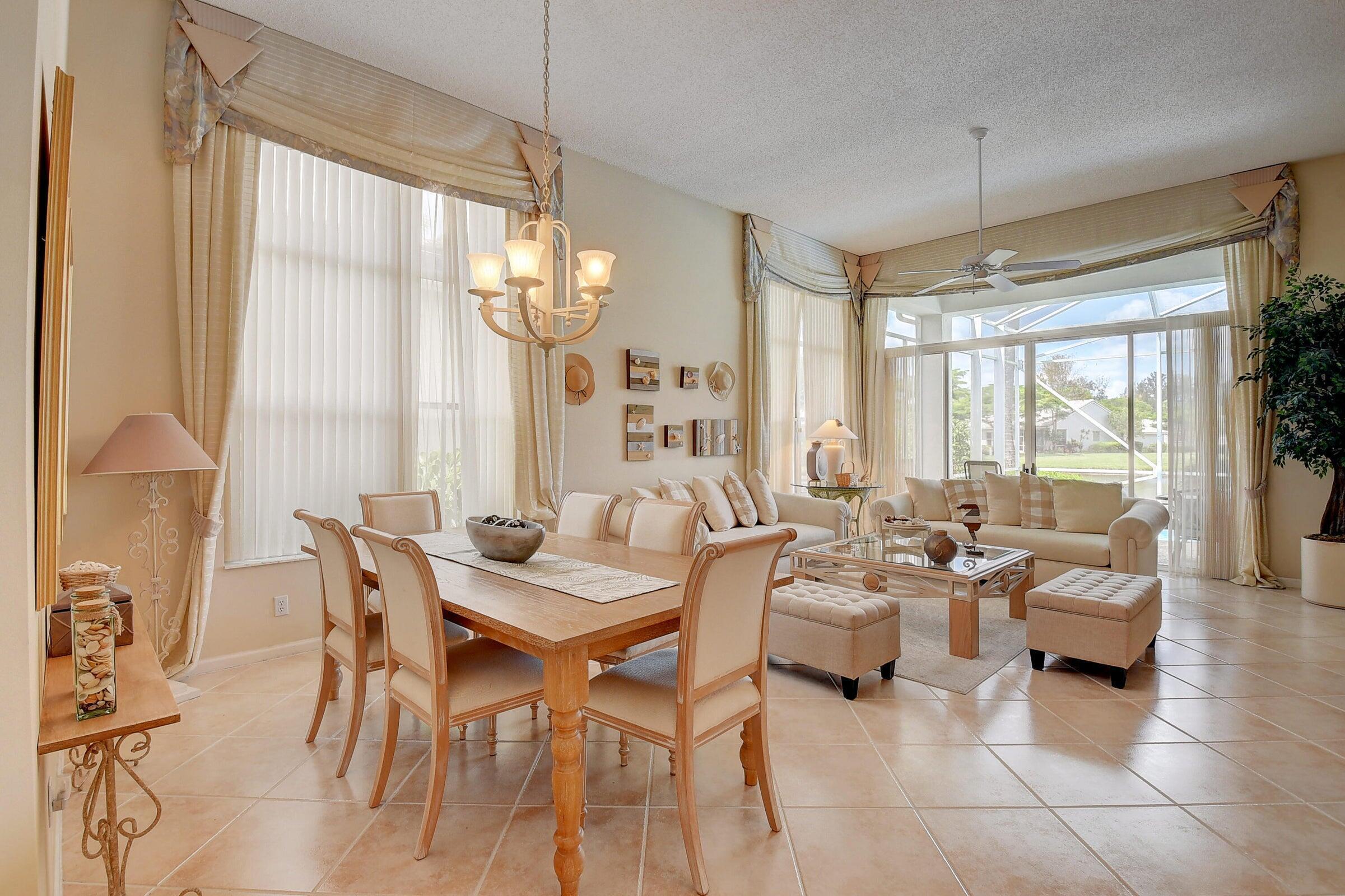 7725 Rockford Road Property Photo 4