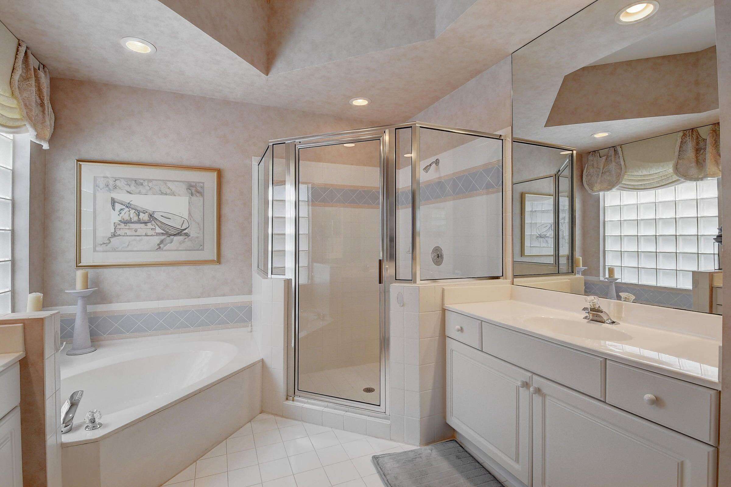 7725 Rockford Road Property Photo 16
