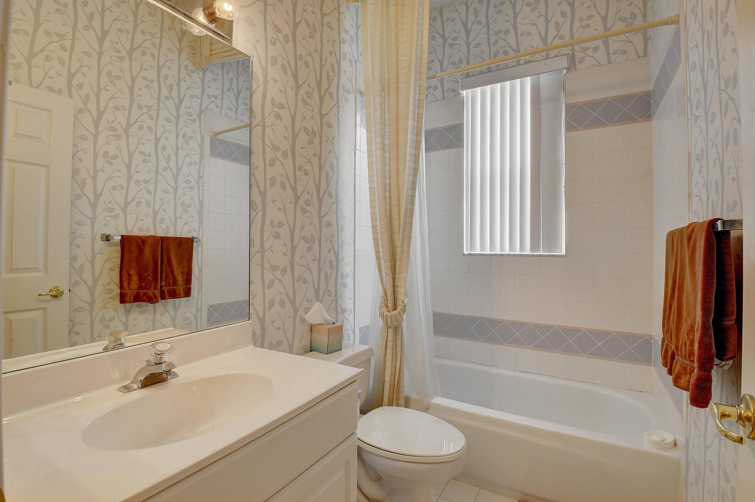 7725 Rockford Road Property Photo 18