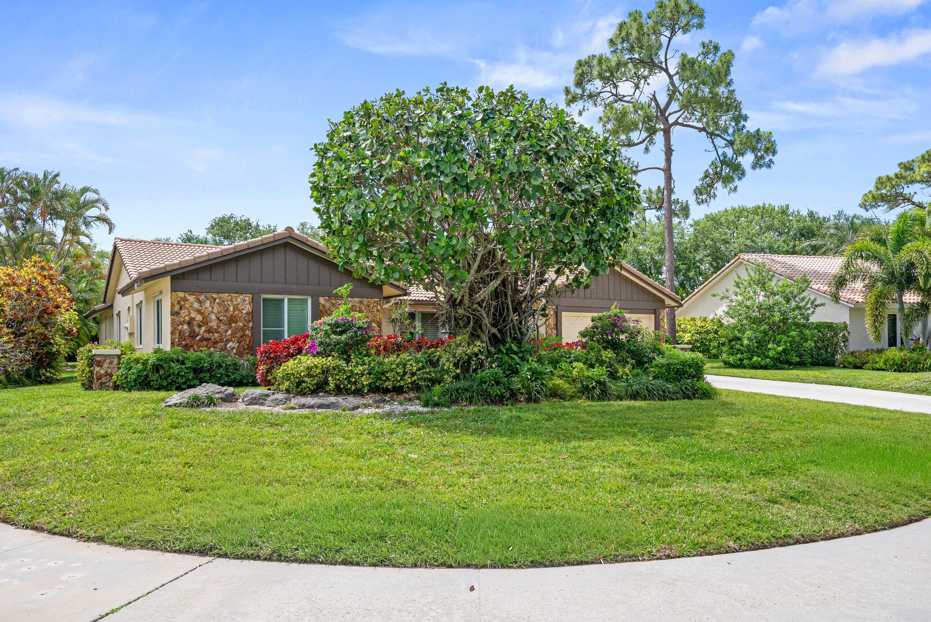 2493 Timbercreek Circle Nw Property Photo 2