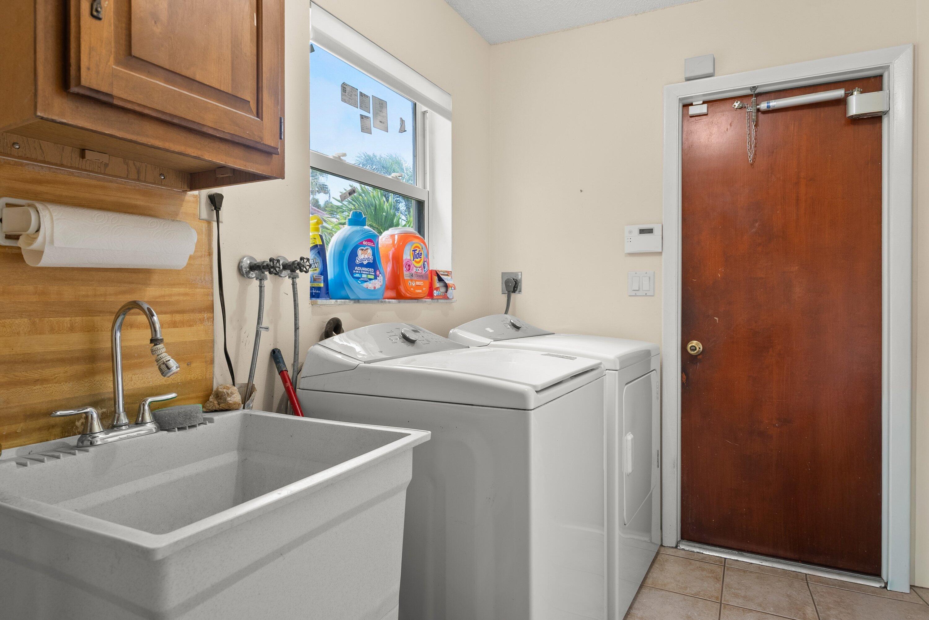 2493 Timbercreek Circle Nw Property Photo 17