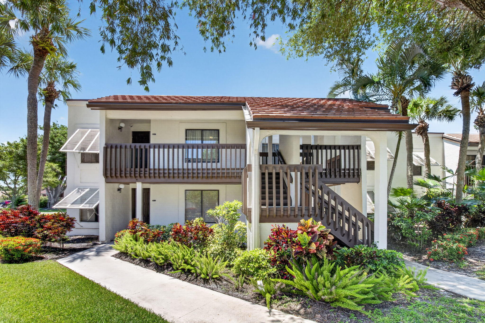 10187 Mangrove Drive 201