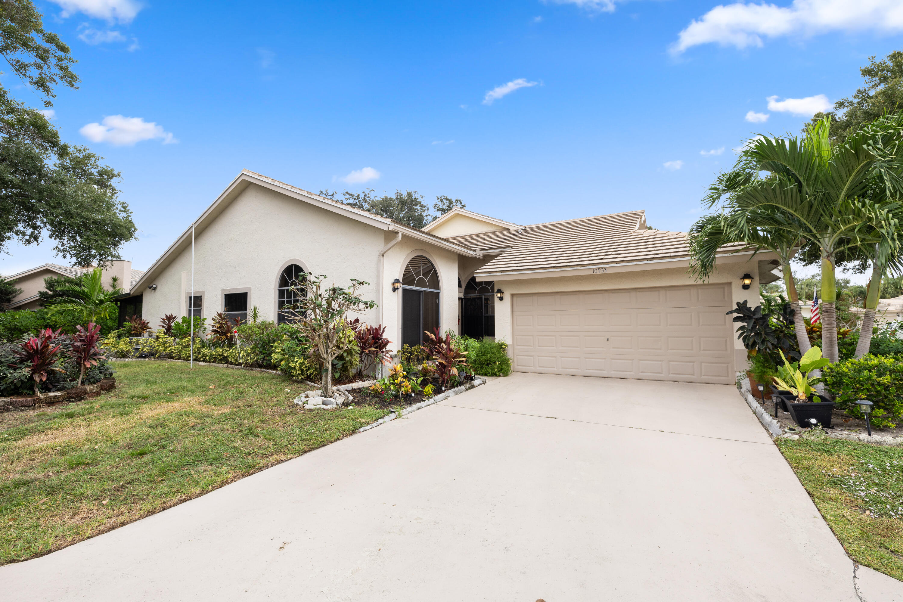 10933 Stafford Circle S Property Photo 1
