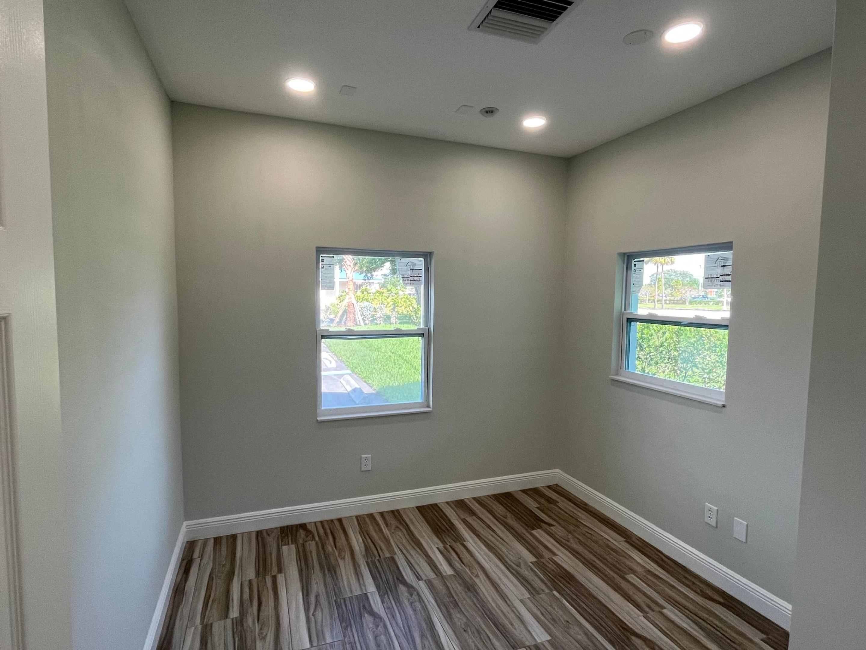 2210 S 40th Street Property Photo 9