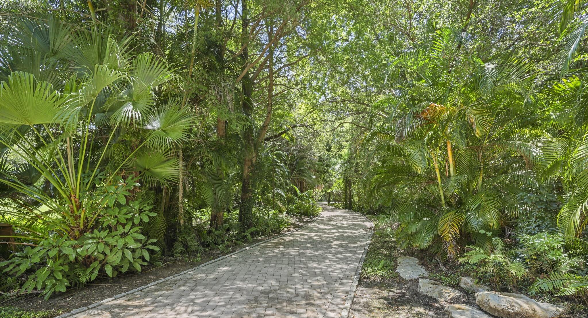 6001 Le Lac Road Property Photo 6