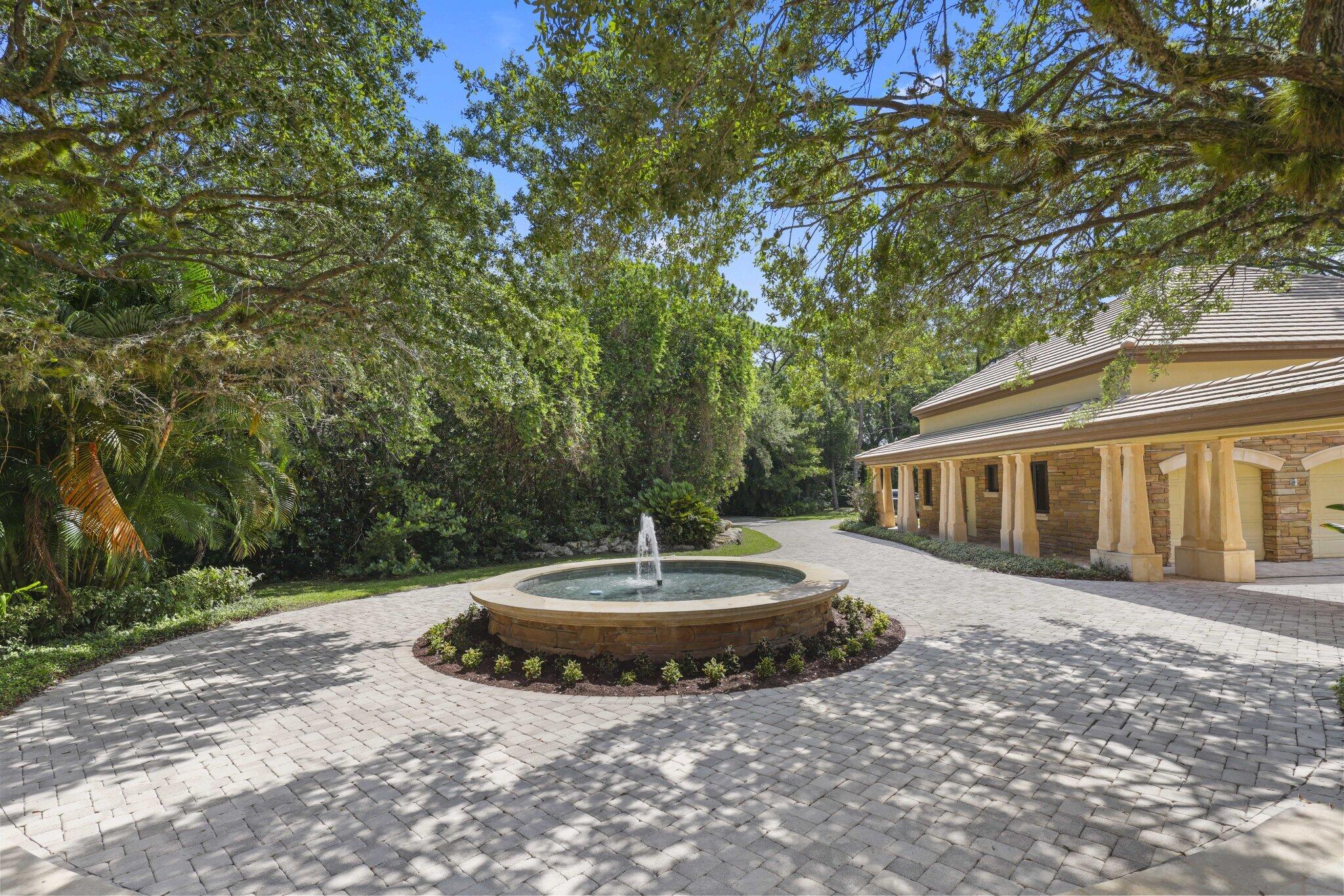 6001 Le Lac Road Property Photo 12