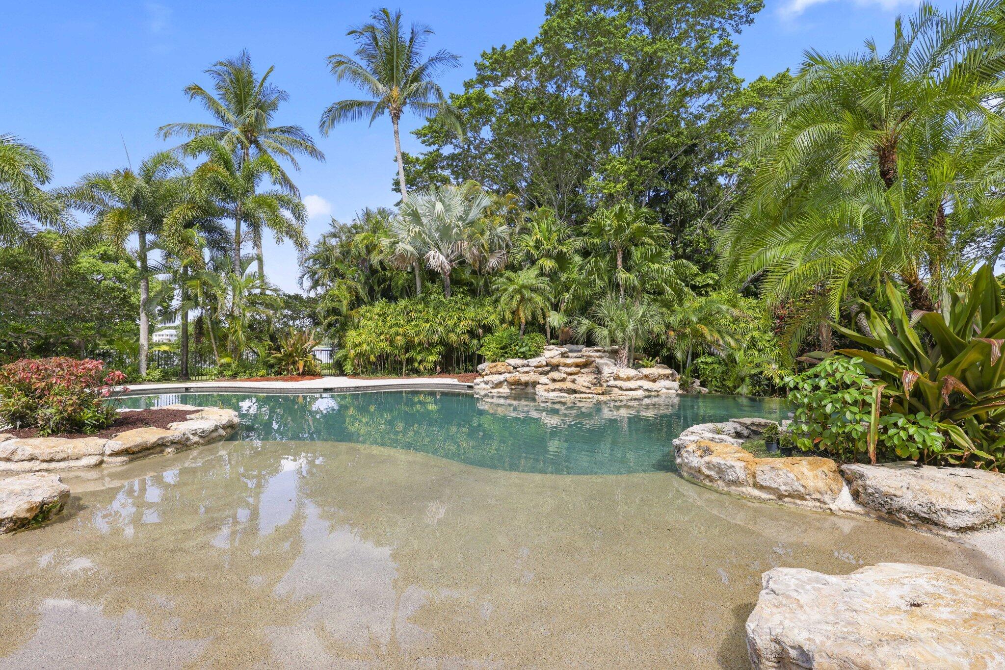 6001 Le Lac Road Property Photo 33