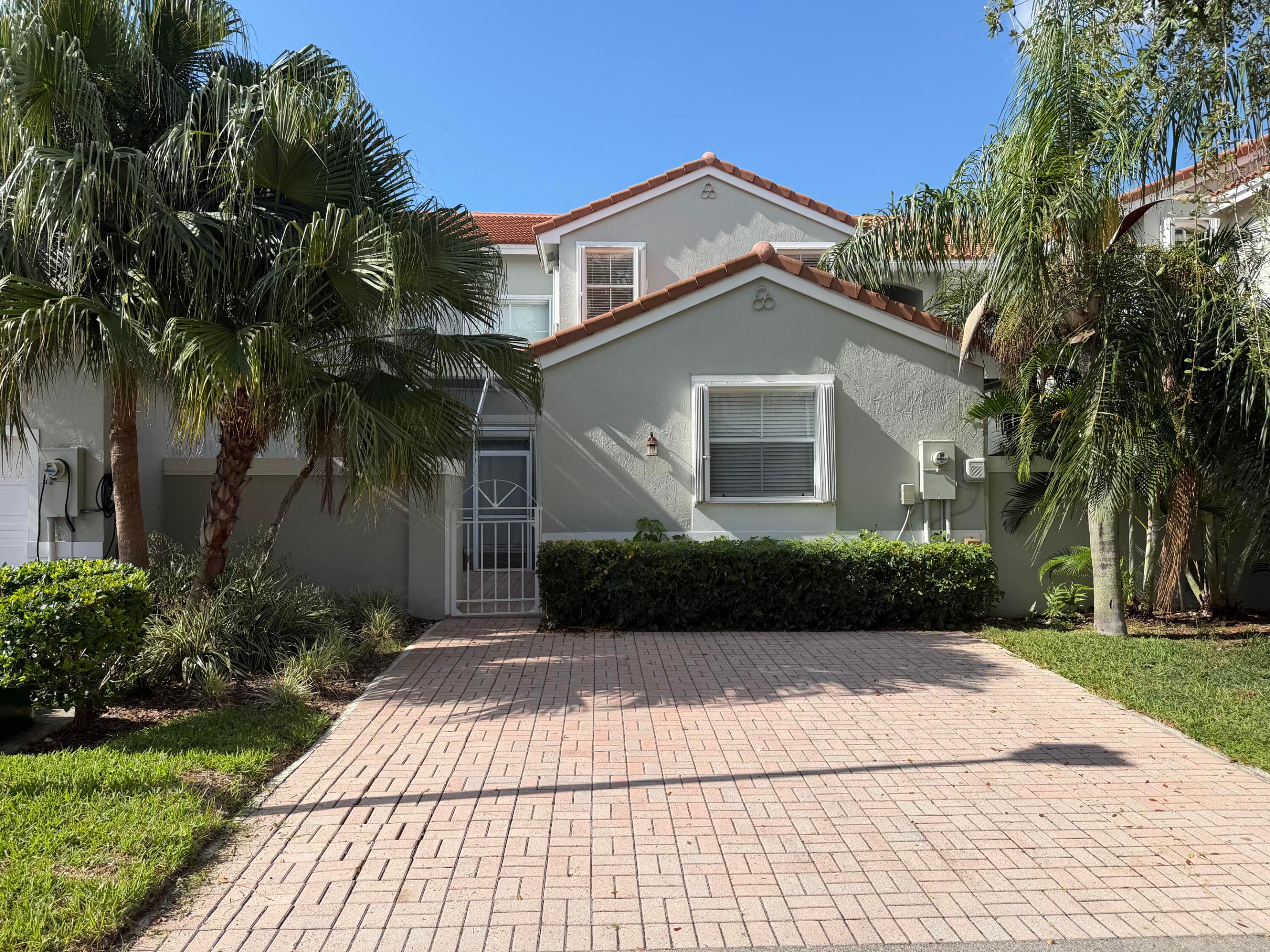 940 Doveplum Court Property Photo 1