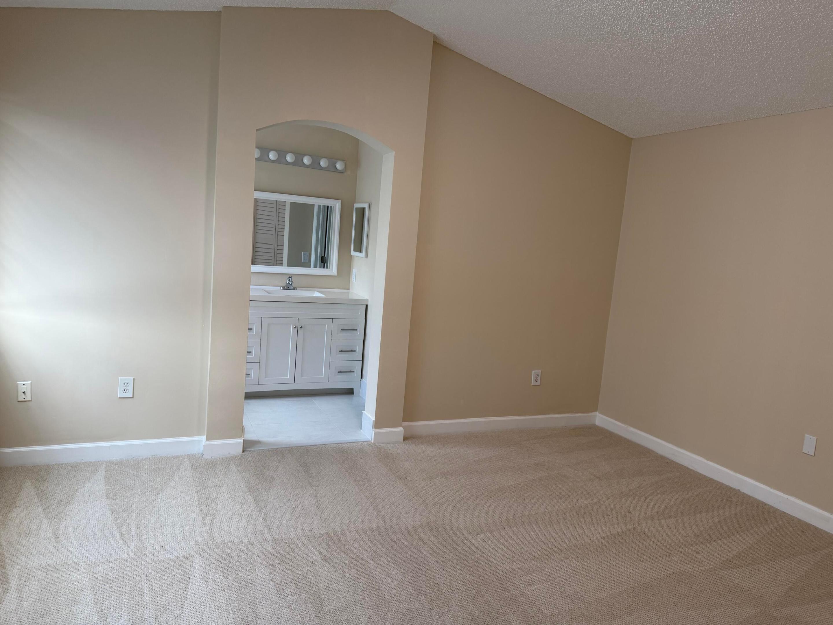 940 Doveplum Court Property Photo 15