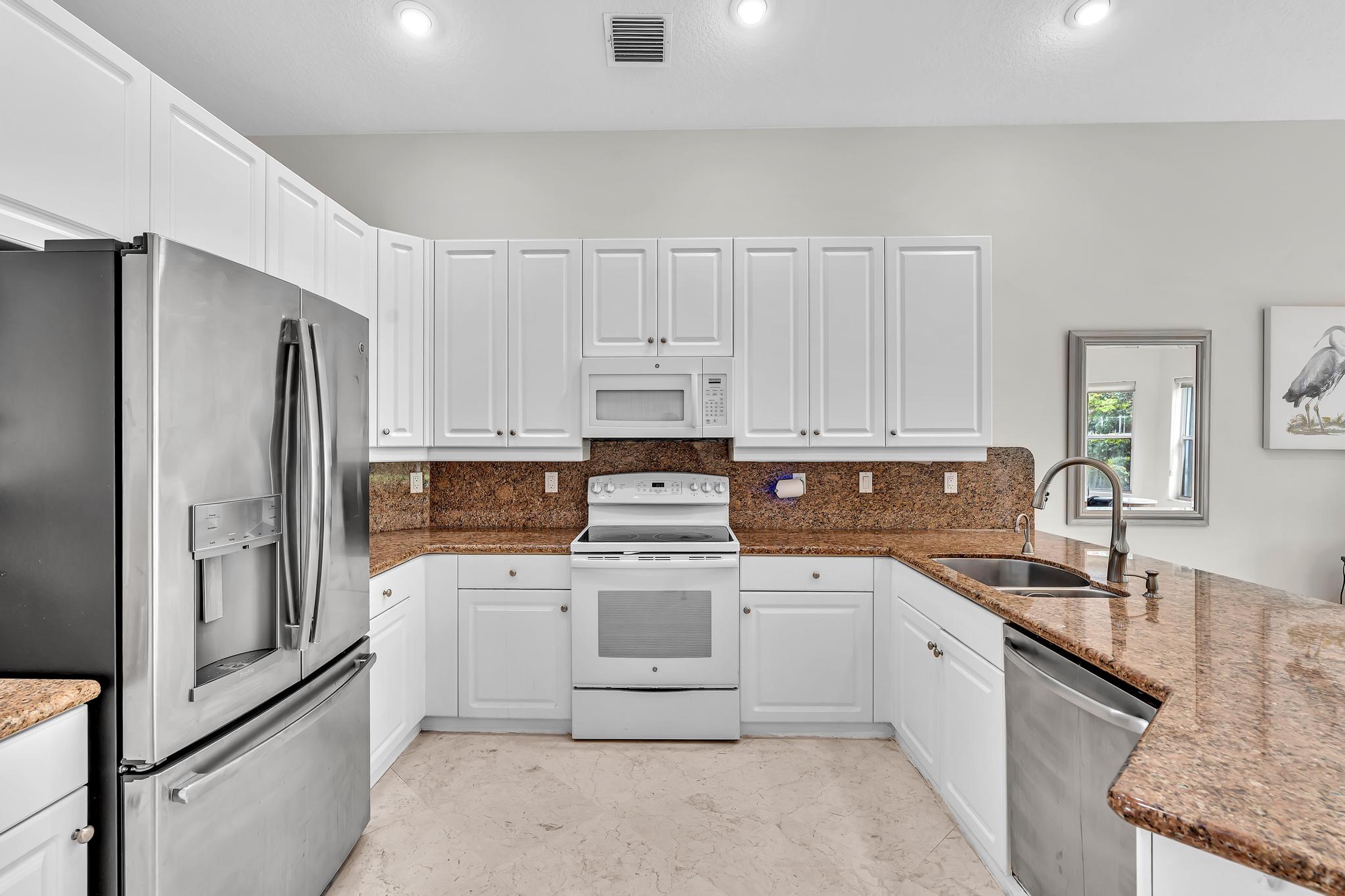 12316 Lakeridge Falls Drive Property Photo 14
