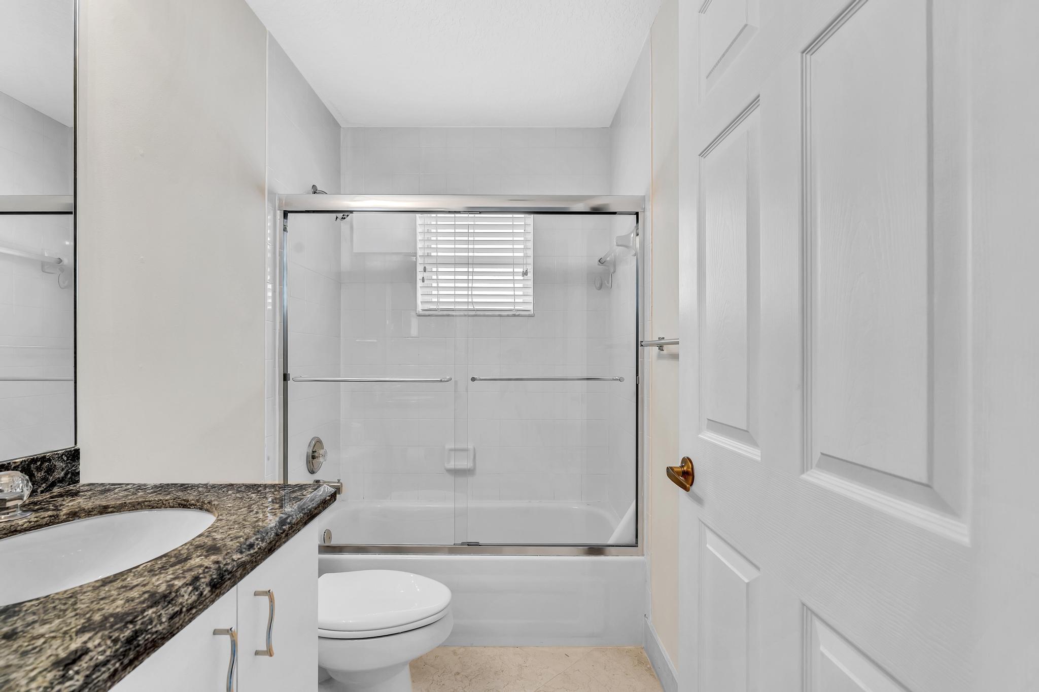 12316 Lakeridge Falls Drive Property Photo 31