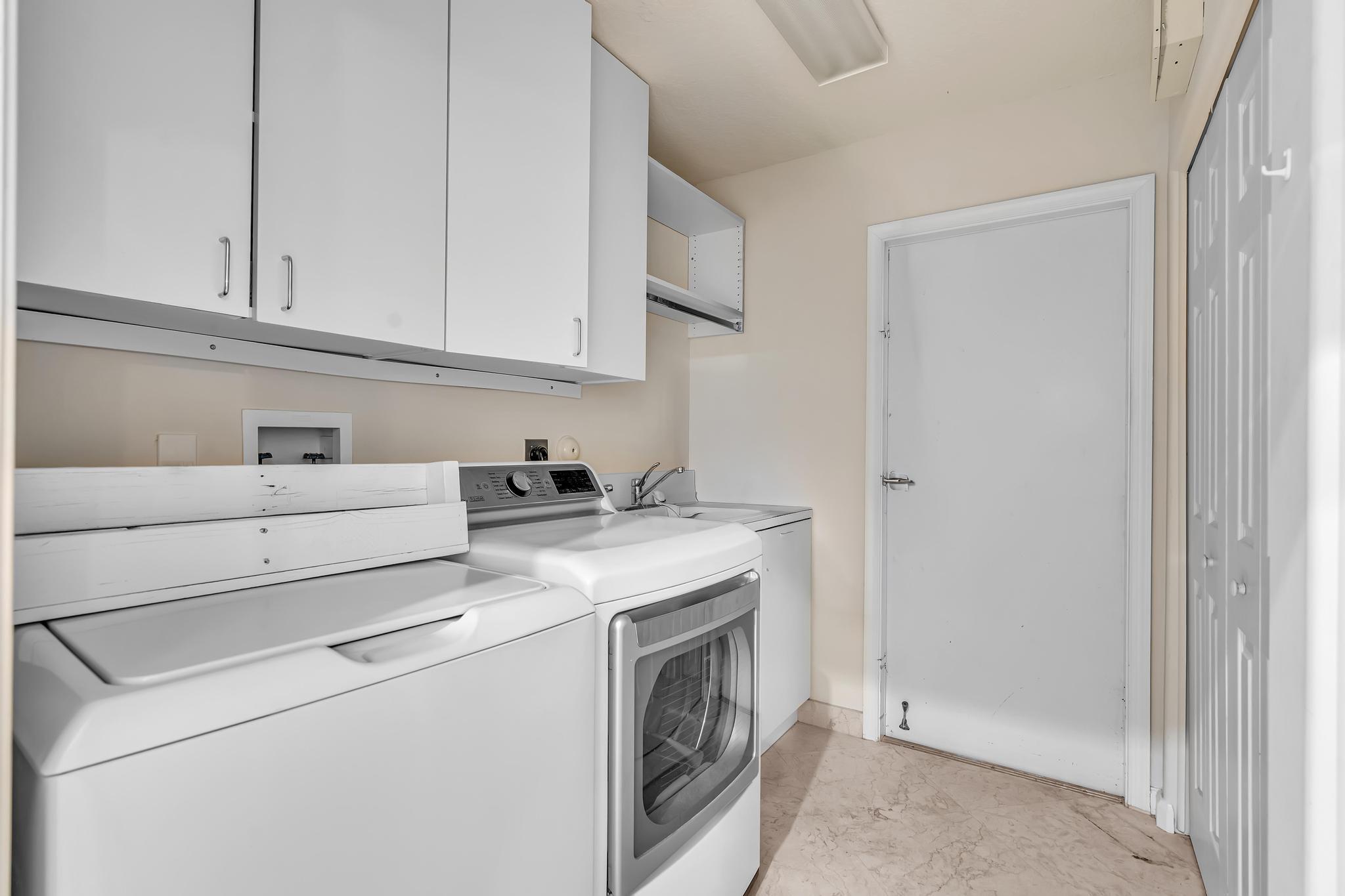 12316 Lakeridge Falls Drive Property Photo 36