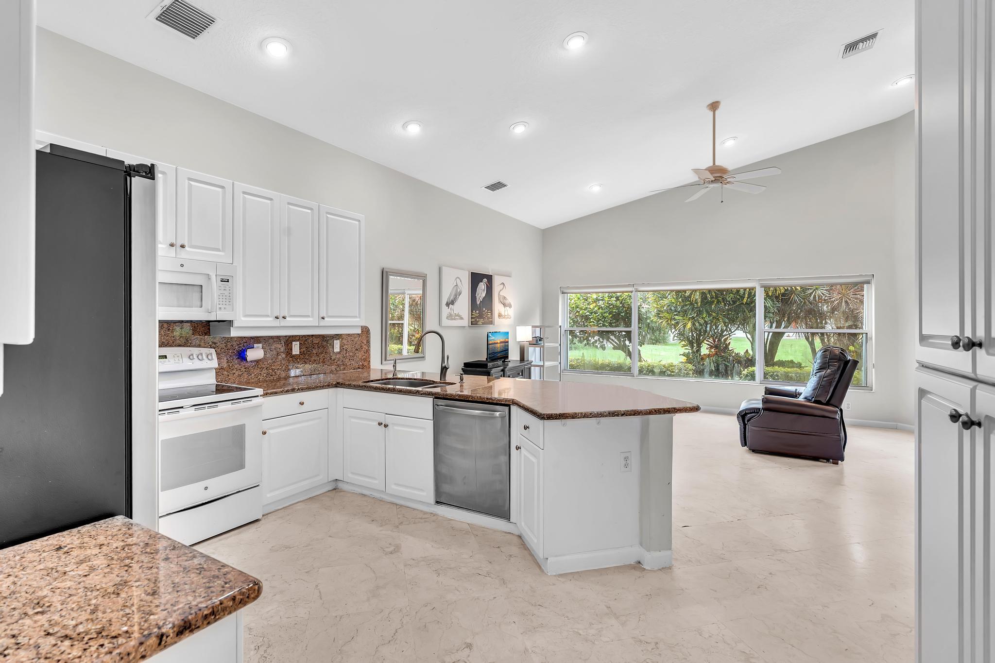 12316 Lakeridge Falls Drive Property Photo 40