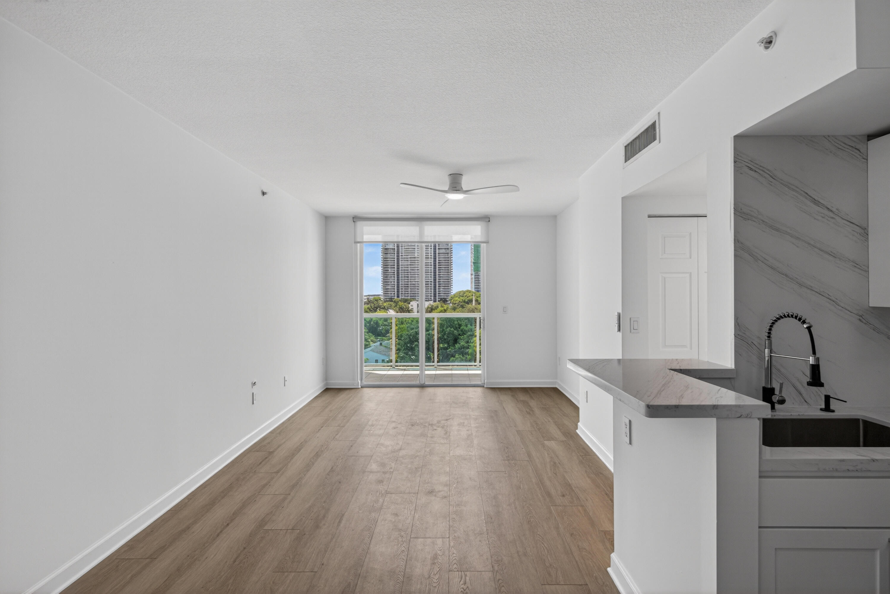 1723 Sw 2nd Avenue 909 Property Photo 17