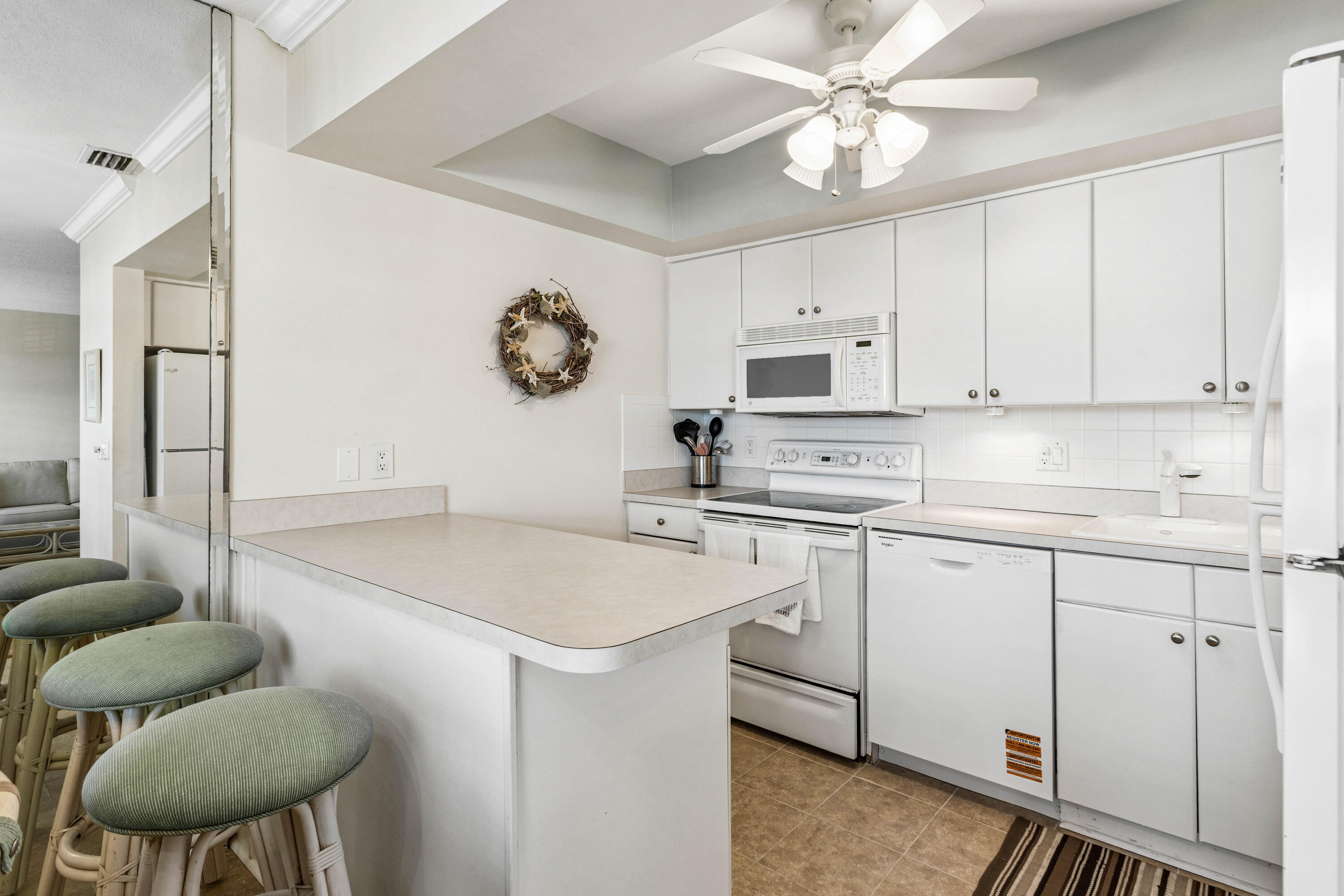 5505 N Ocean Boulevard 8-204 Property Photo 10
