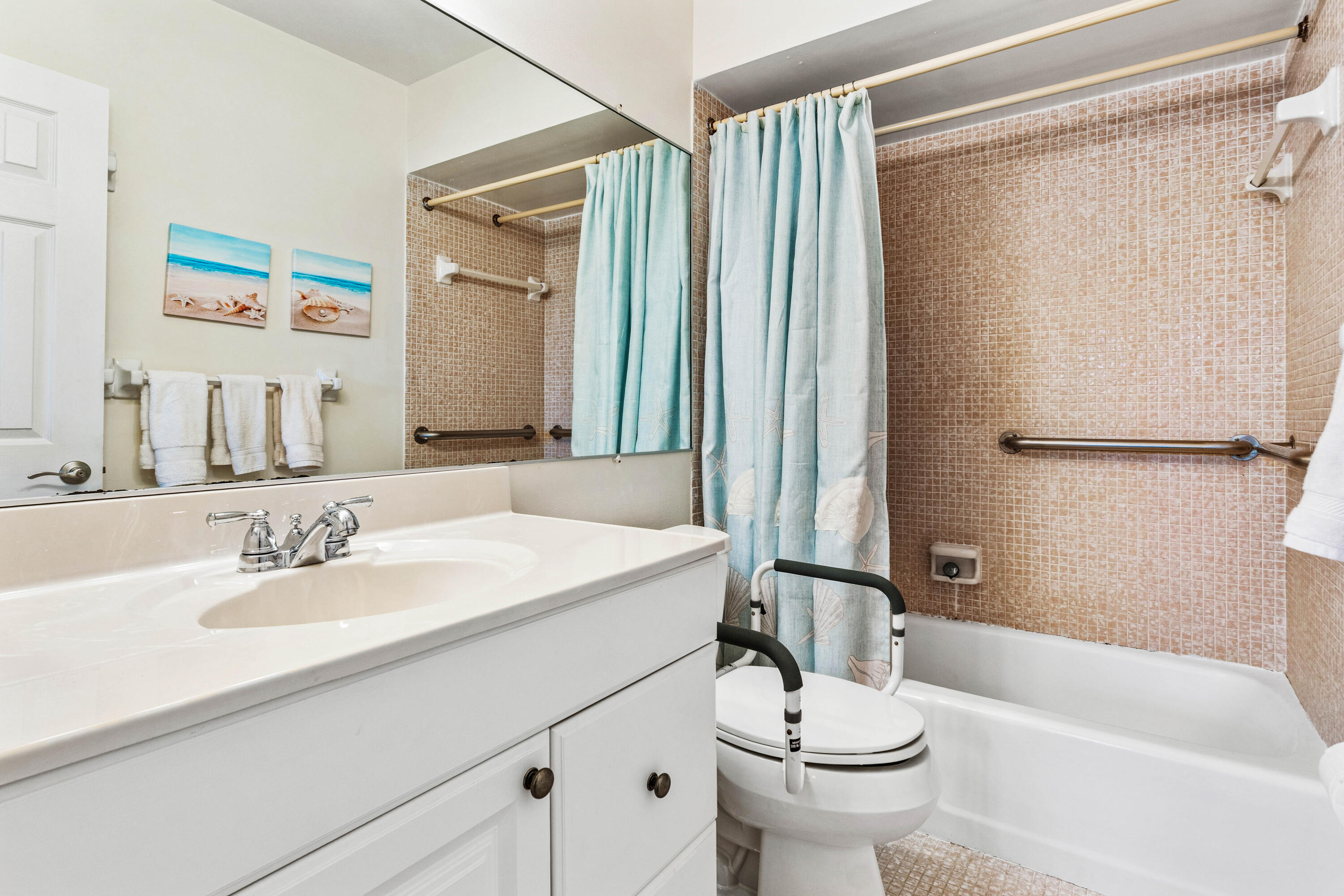 5505 N Ocean Boulevard 8-204 Property Photo 17