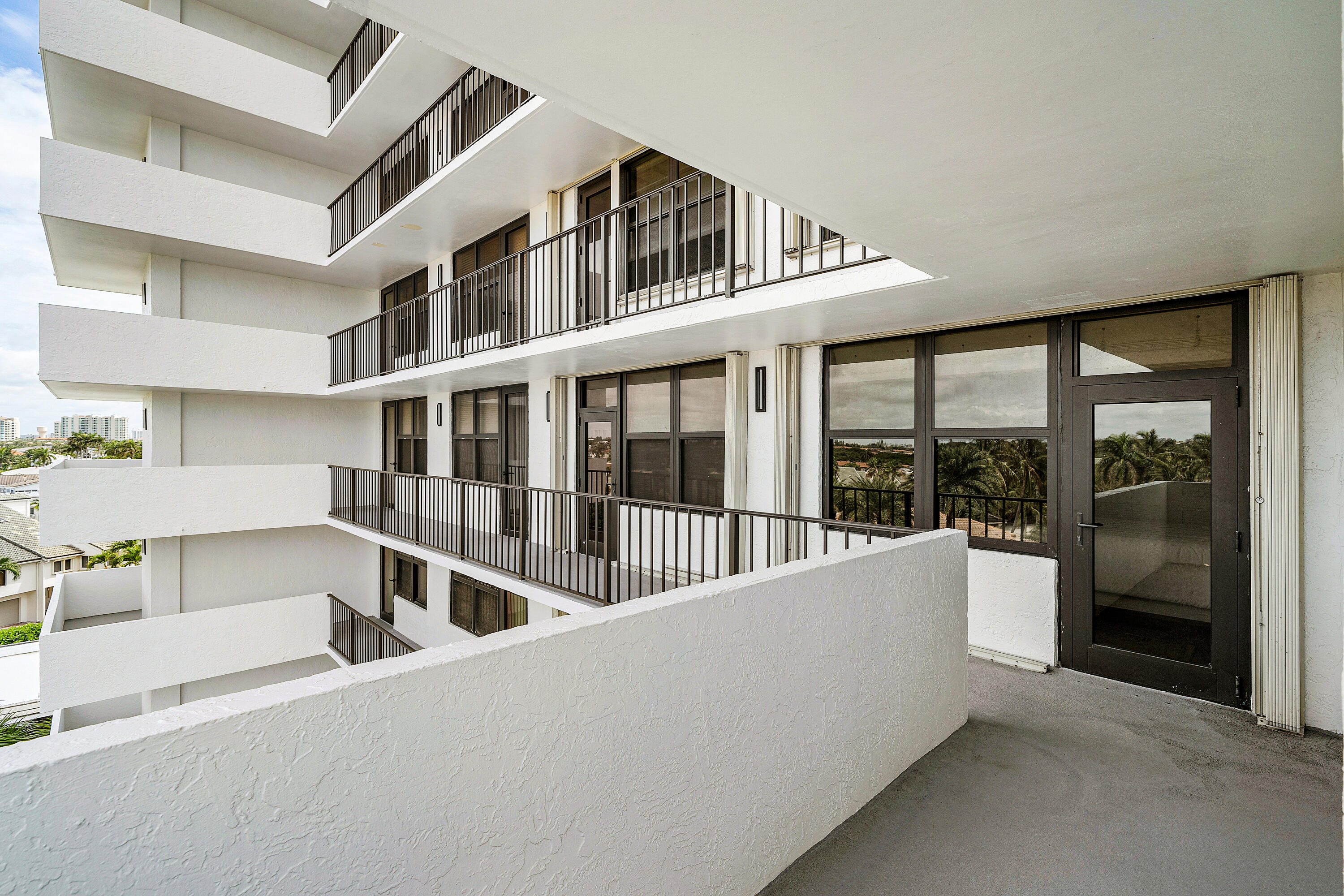 4600 S Ocean Boulevard 602 Property Photo 33