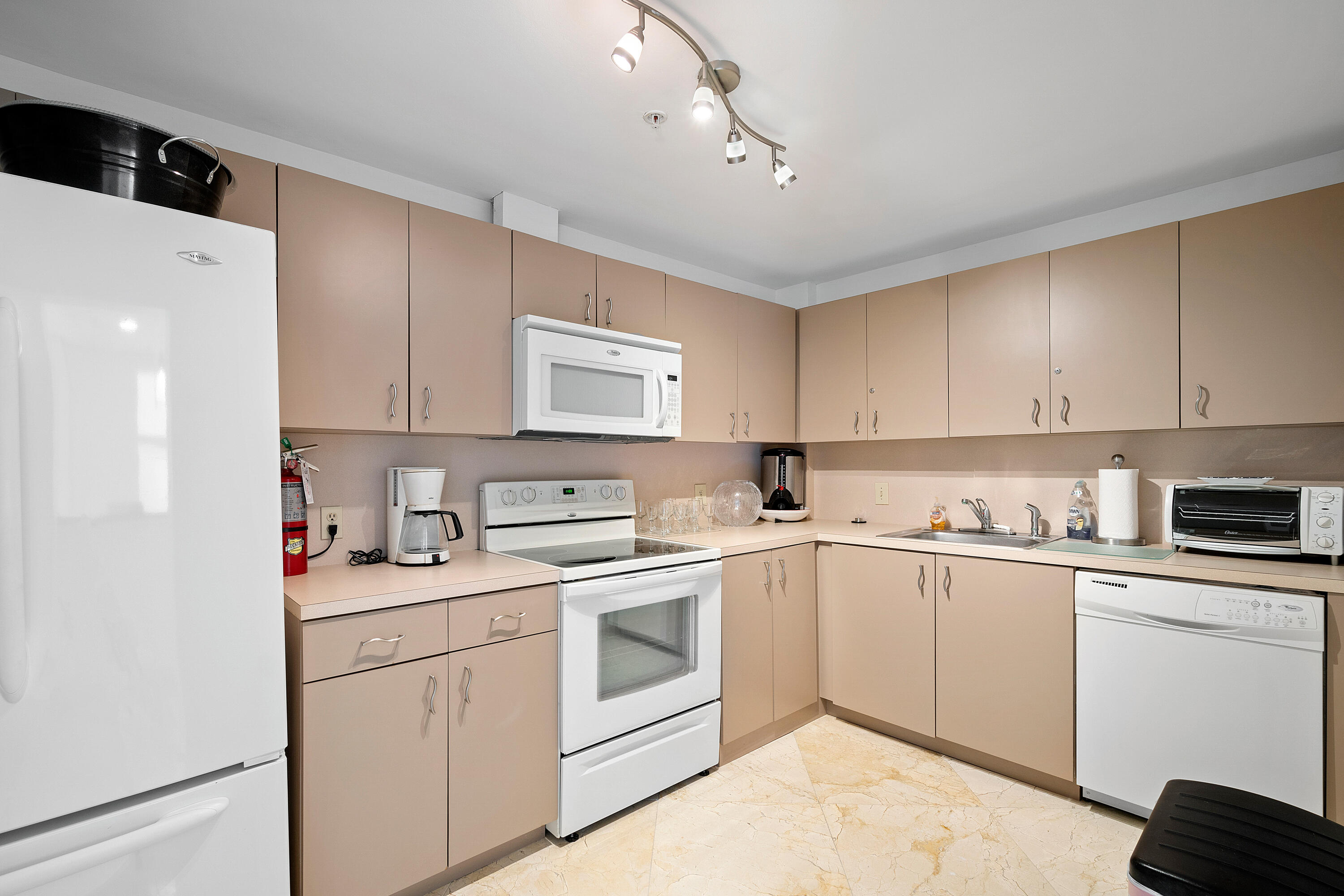 4600 S Ocean Boulevard 602 Property Photo 61