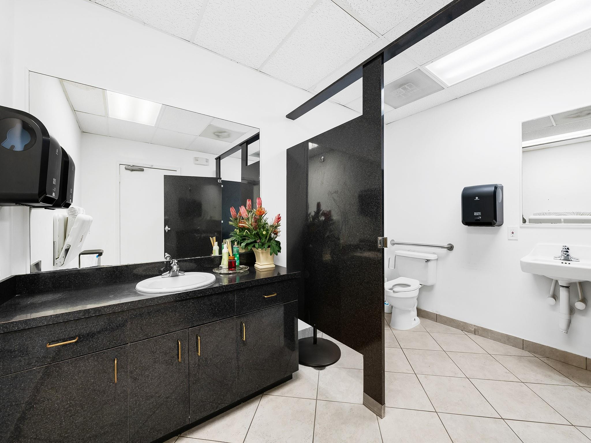 1301 E Atlantic Boulevard Suite 5 Property Photo 10
