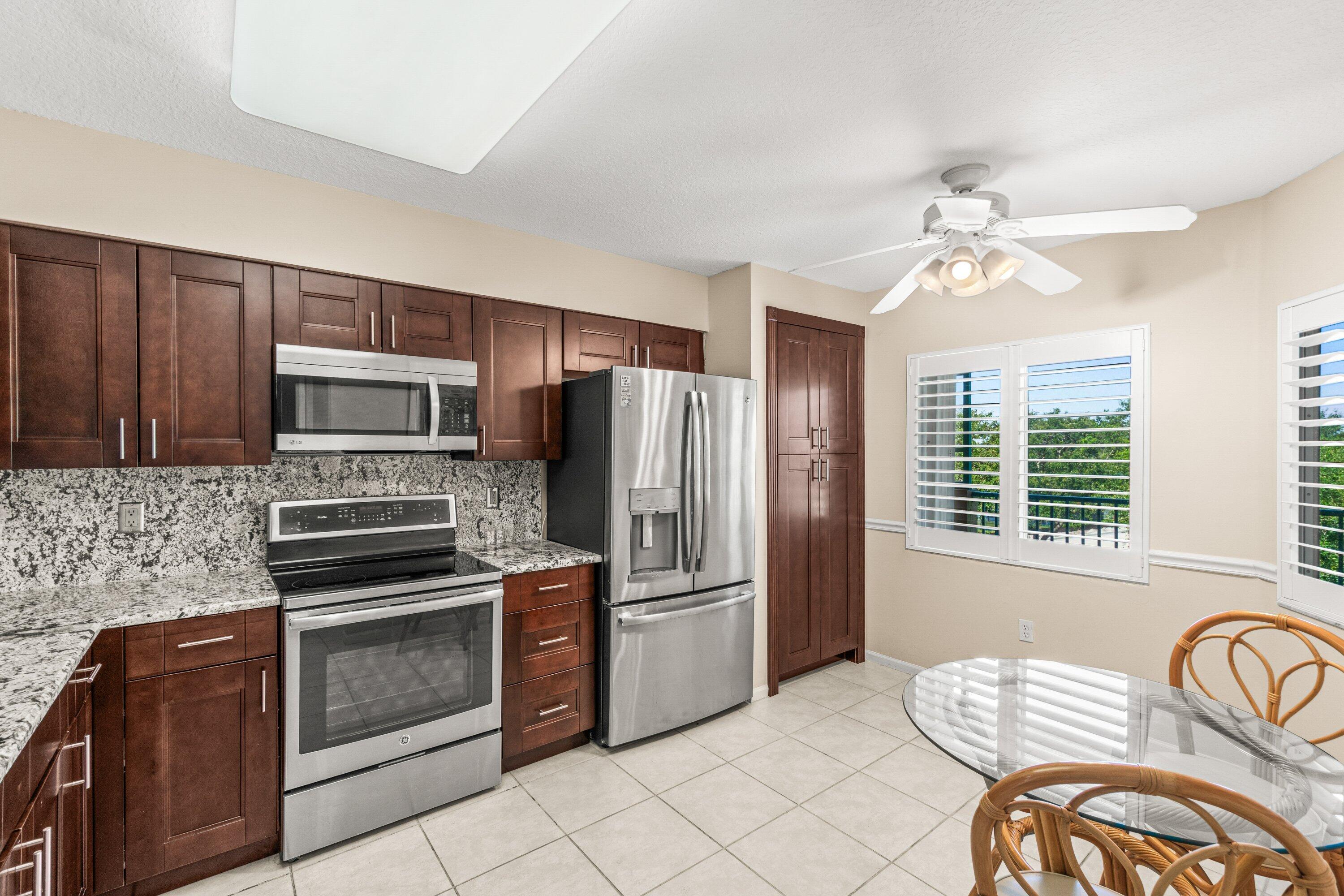 12560 Majesty Circle 401 Property Photo 12