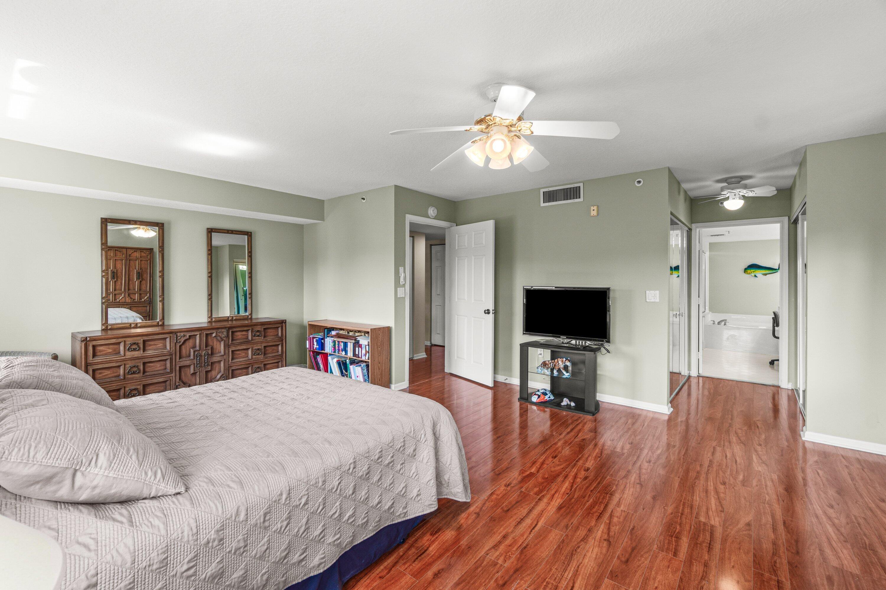 12560 Majesty Circle 401 Property Photo 18