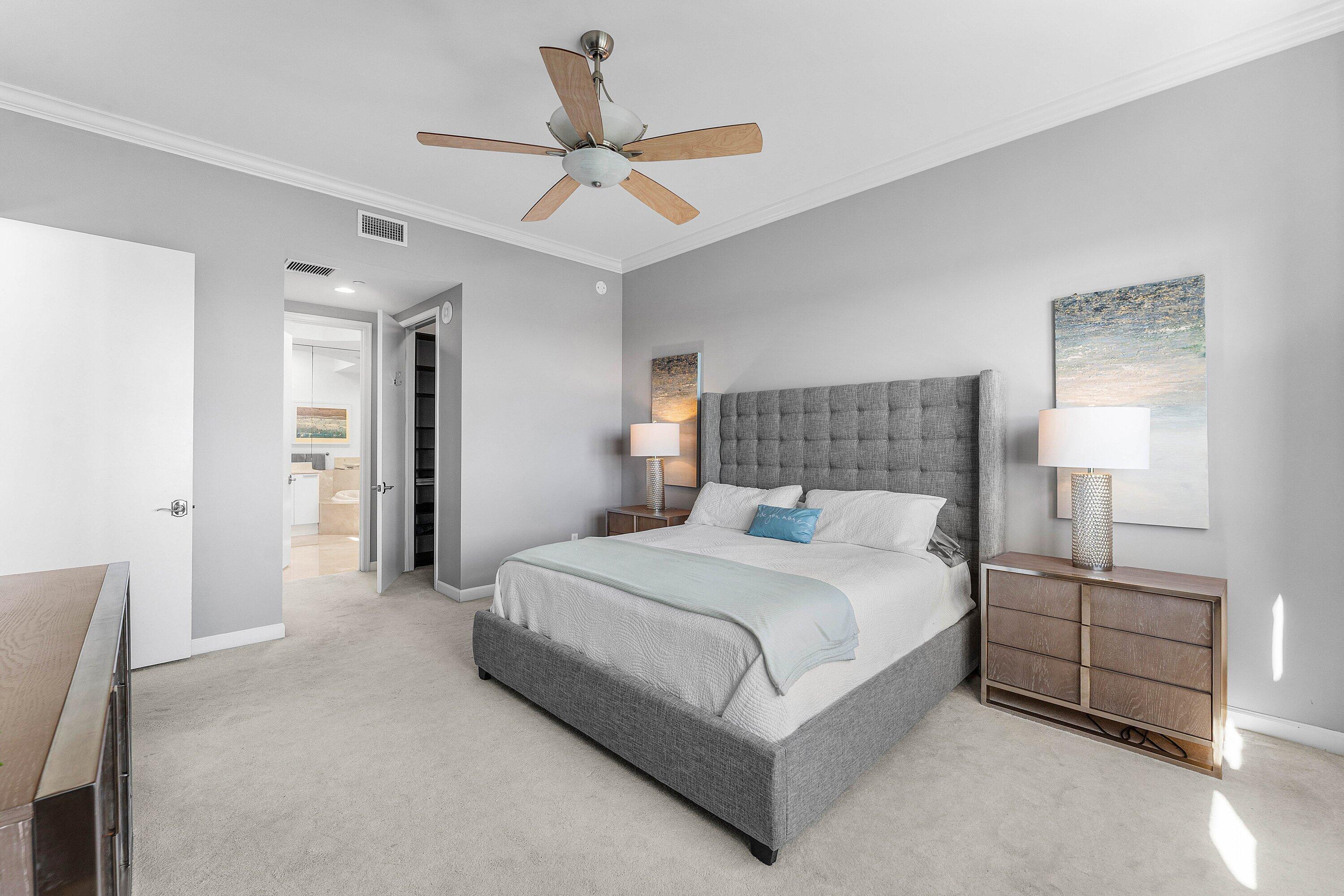 2640 Lake Shore Drive 2215 Property Photo 16