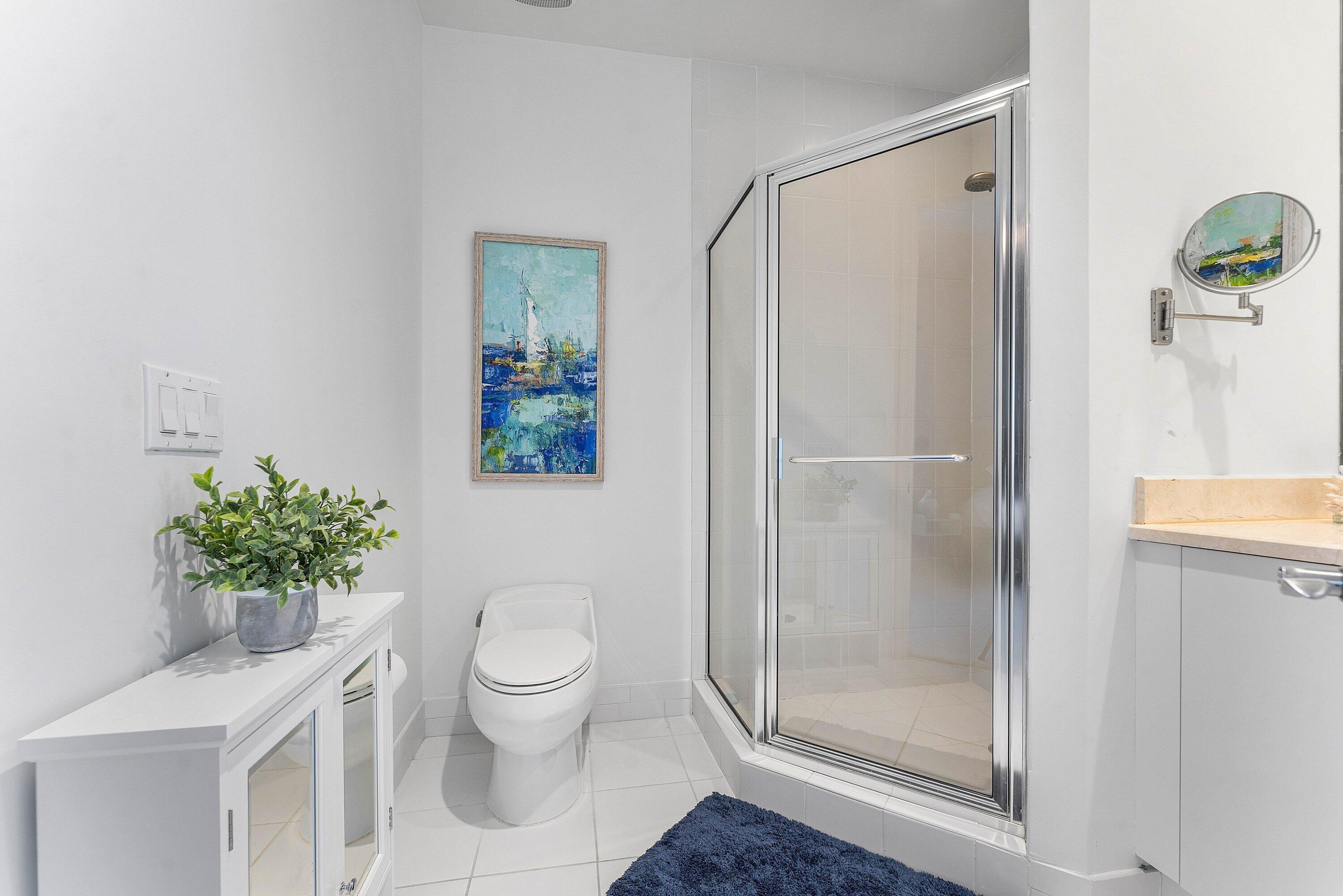 2640 Lake Shore Drive 2215 Property Photo 23
