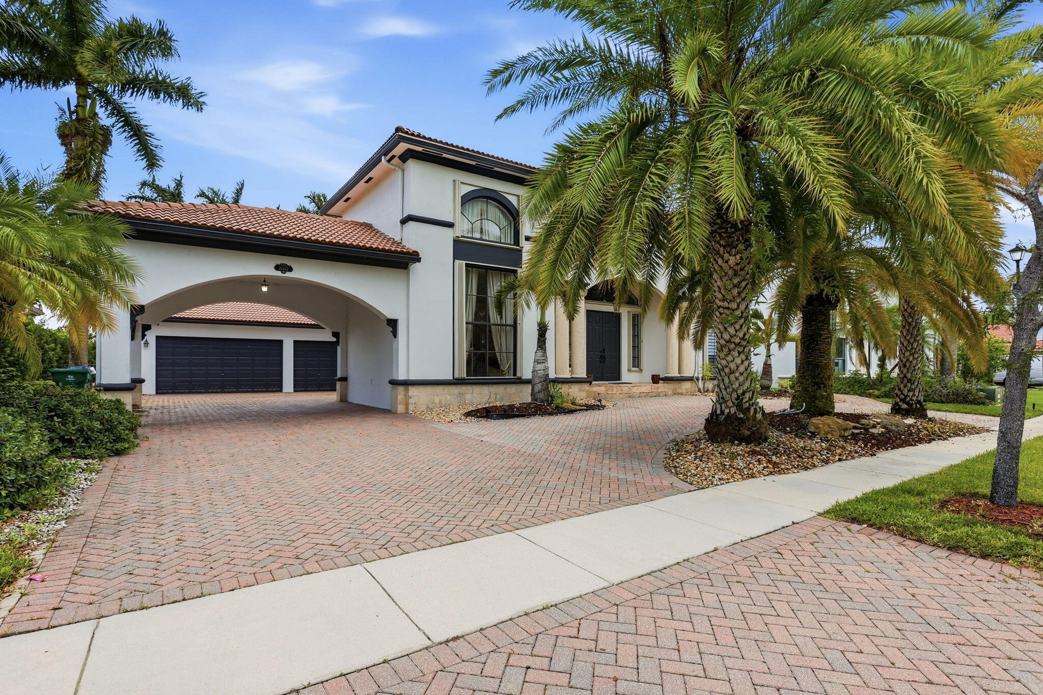 18662 SW 17th Court Property Photo 1