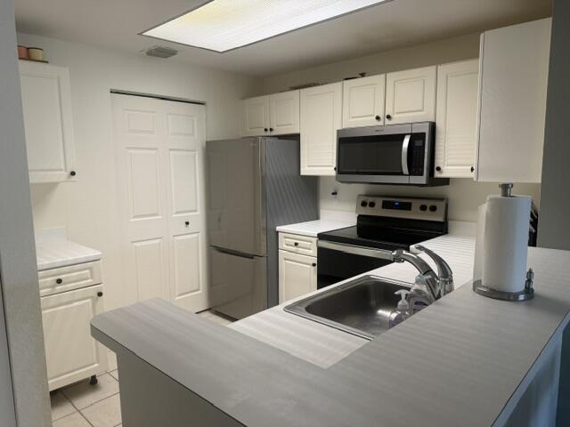 2804 Sarento Place 107 Property Photo 4