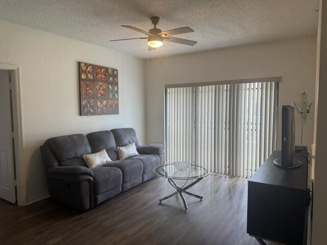2804 Sarento Place 107 Property Photo 5