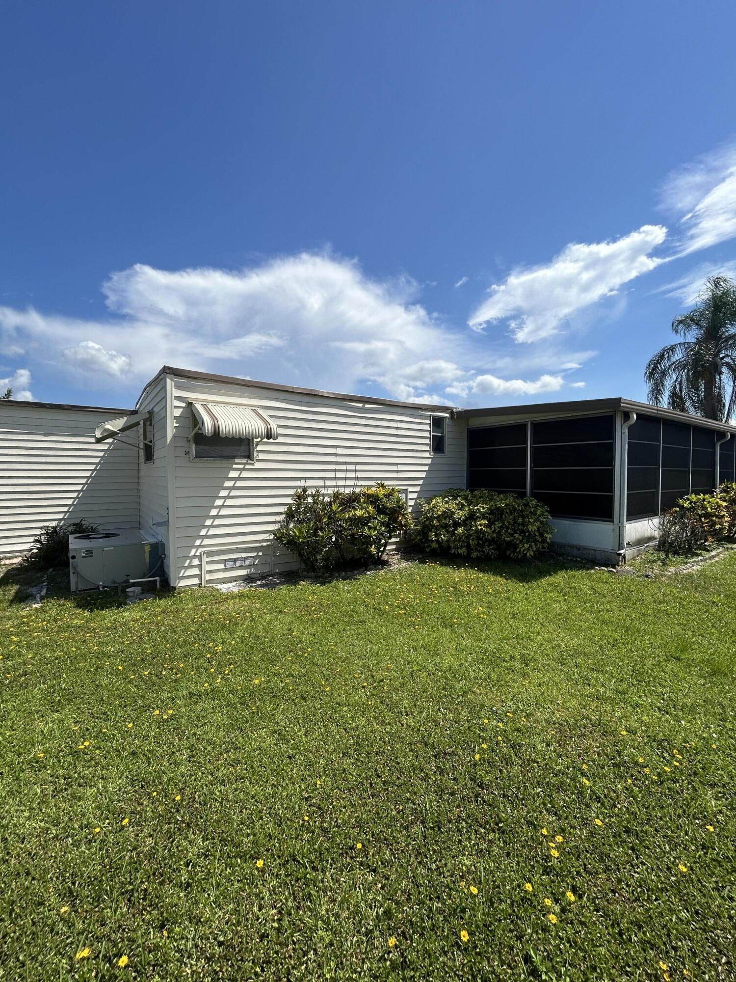 8379 Se Eagle Avenue Property Photo 7