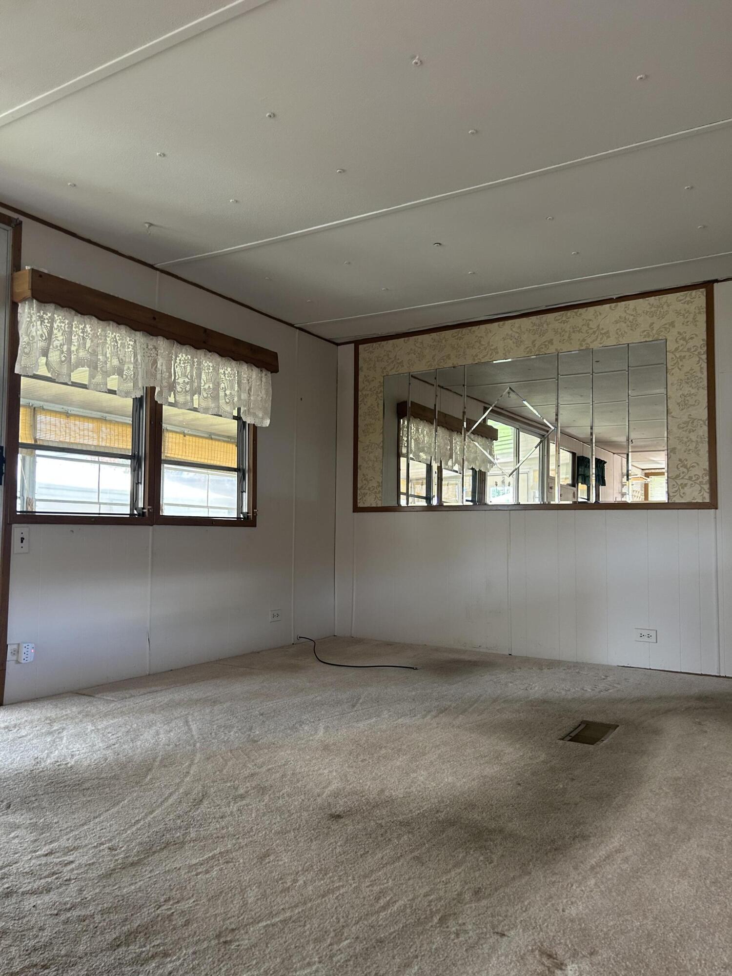 8379 Se Eagle Avenue Property Photo 24