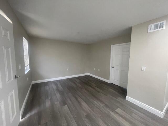4393 Windsor Avenue 11 Property Photo 13