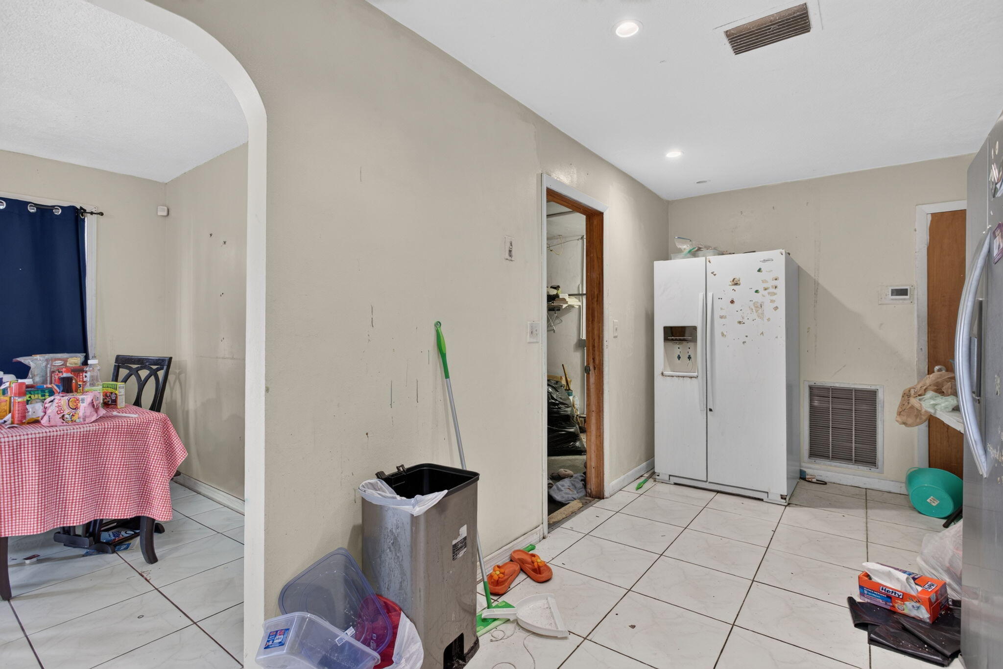 4390 Nw 35th Avenue Property Photo 8