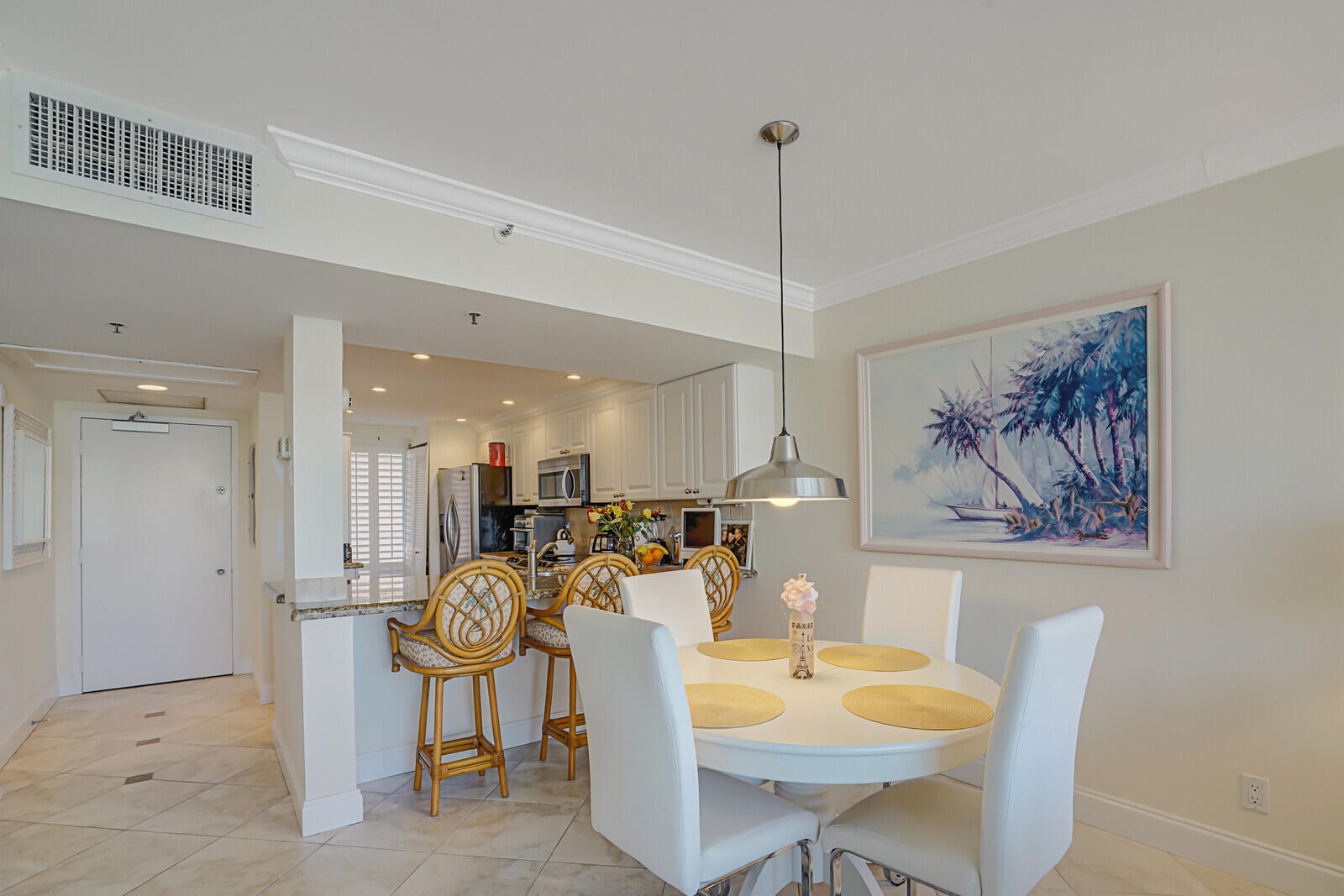 2687 N Ocean Boulevard G-305 Property Photo 13