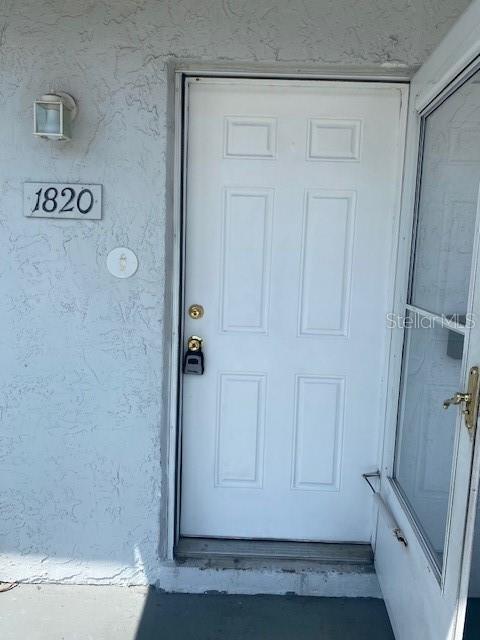 1820 Amberly Avenue T-10 Property Photo 2