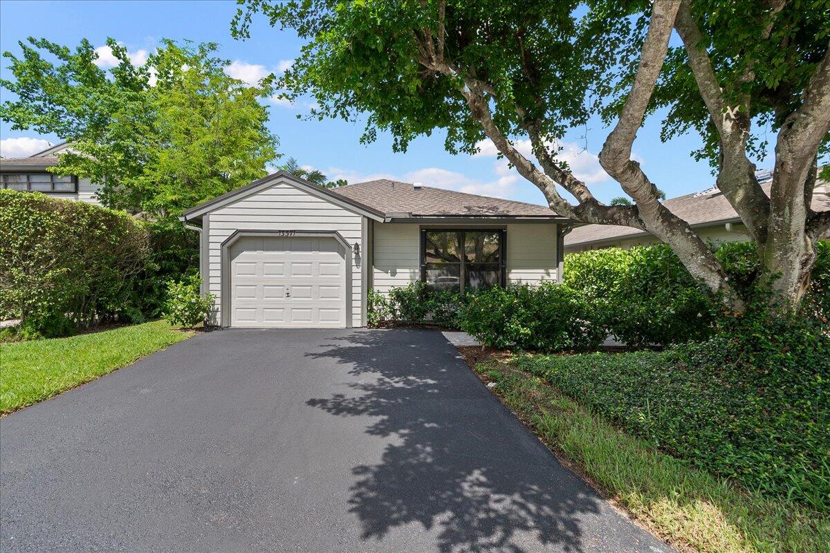 13371 Bedford Mews Court Property Photo 2