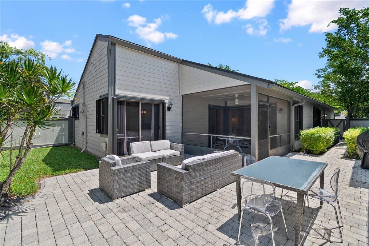 13371 Bedford Mews Court Property Photo 17