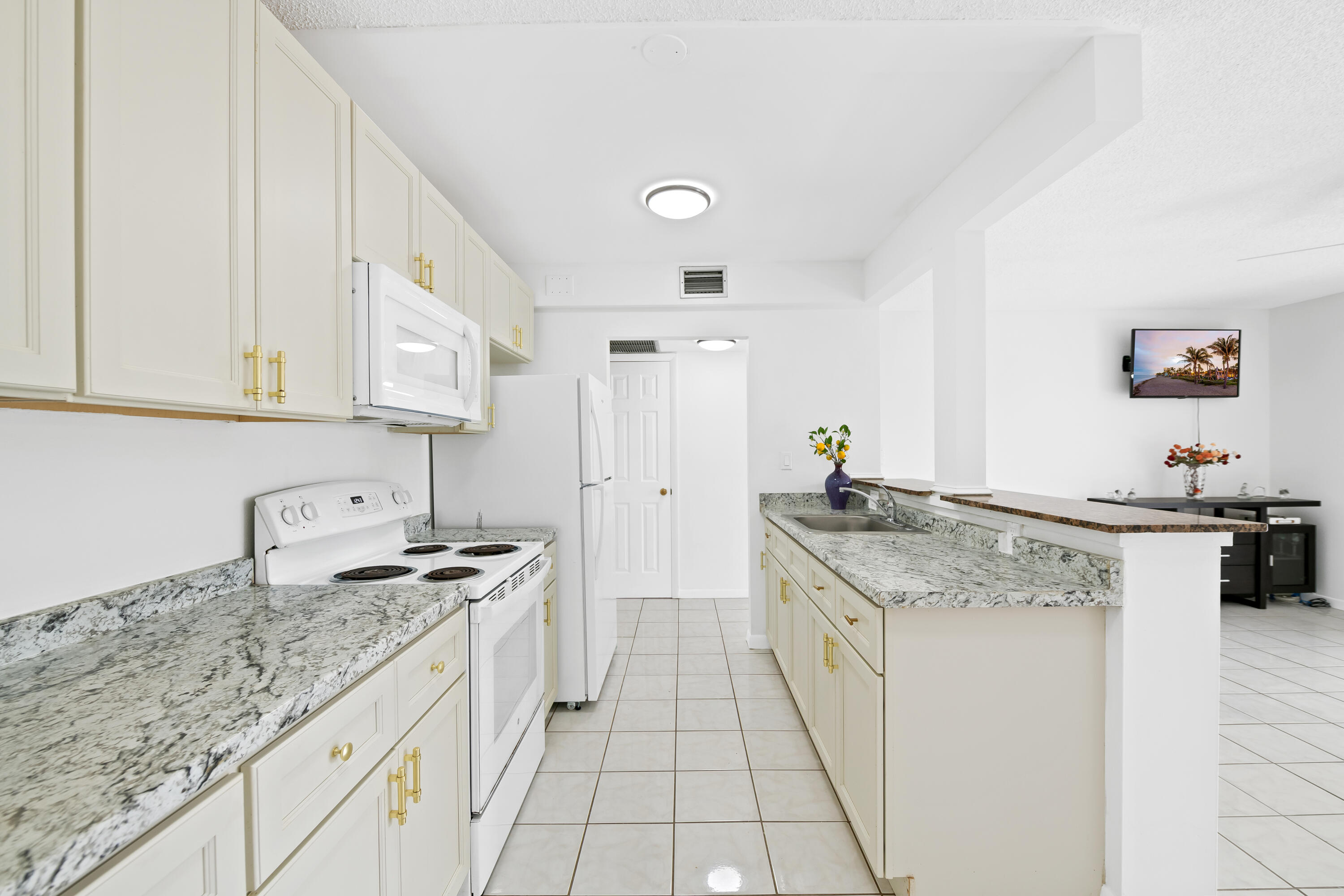 5190 E Sabal Palm Boulevard 209 Property Photo 3