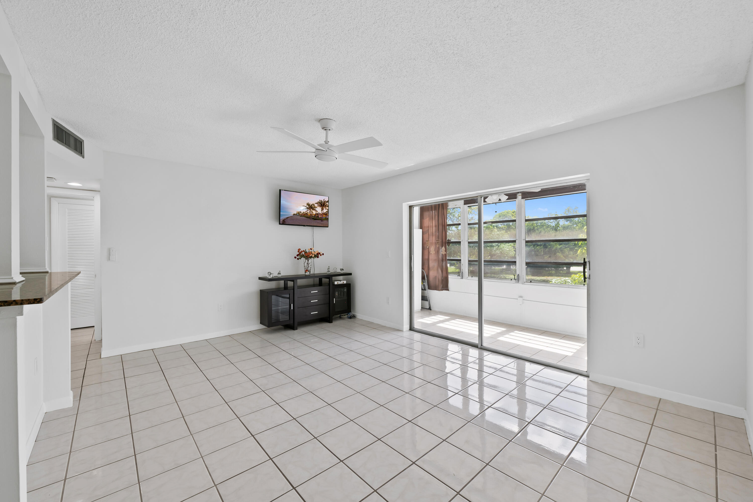 5190 E Sabal Palm Boulevard 209 Property Photo 9